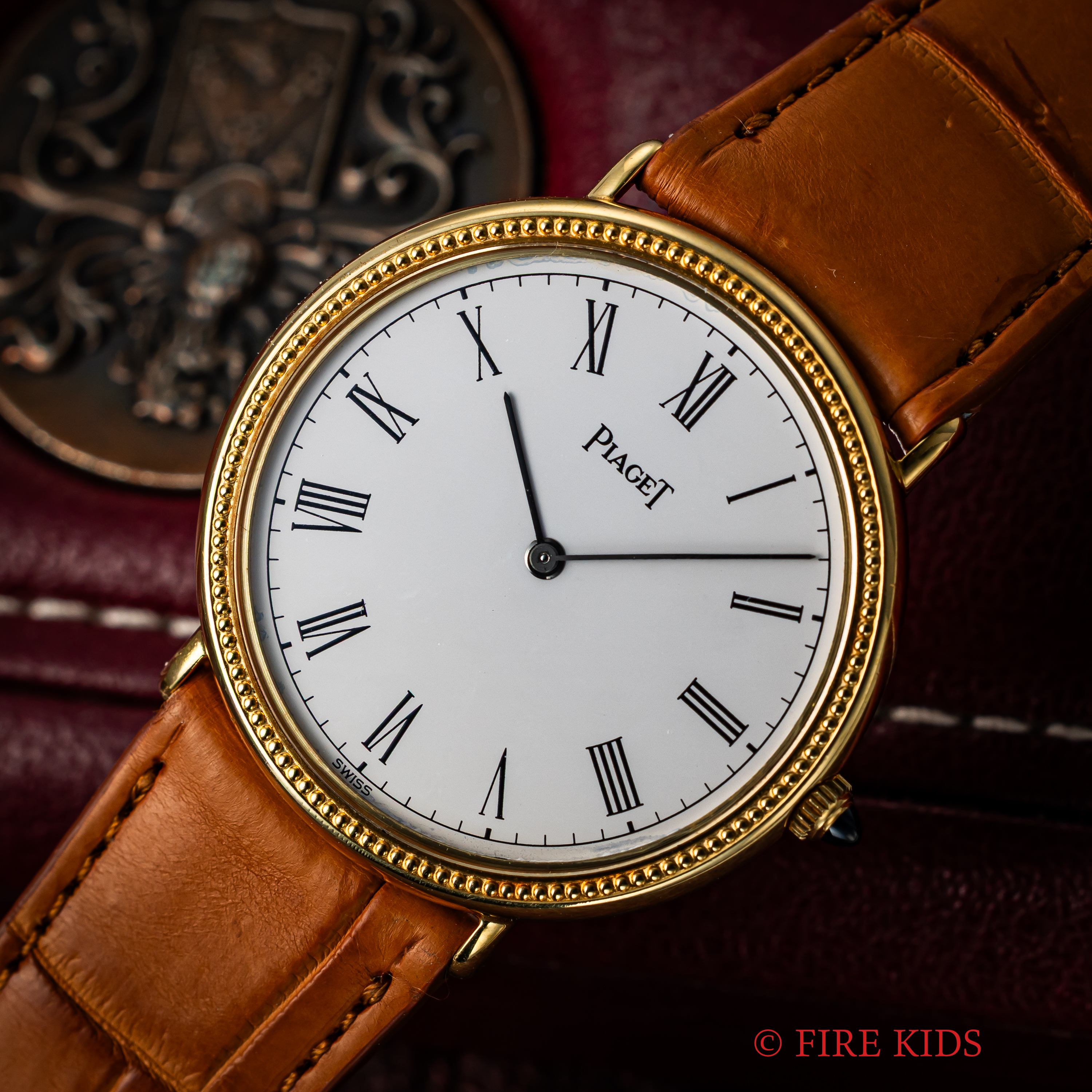 ピアジェ アルティプラノ 1980年代製 18金イエローゴールド 手巻き Cal.9P2 純正BOX、1988年発効ギャランティー、純正18金尾錠付き ローマンダイヤル 2針