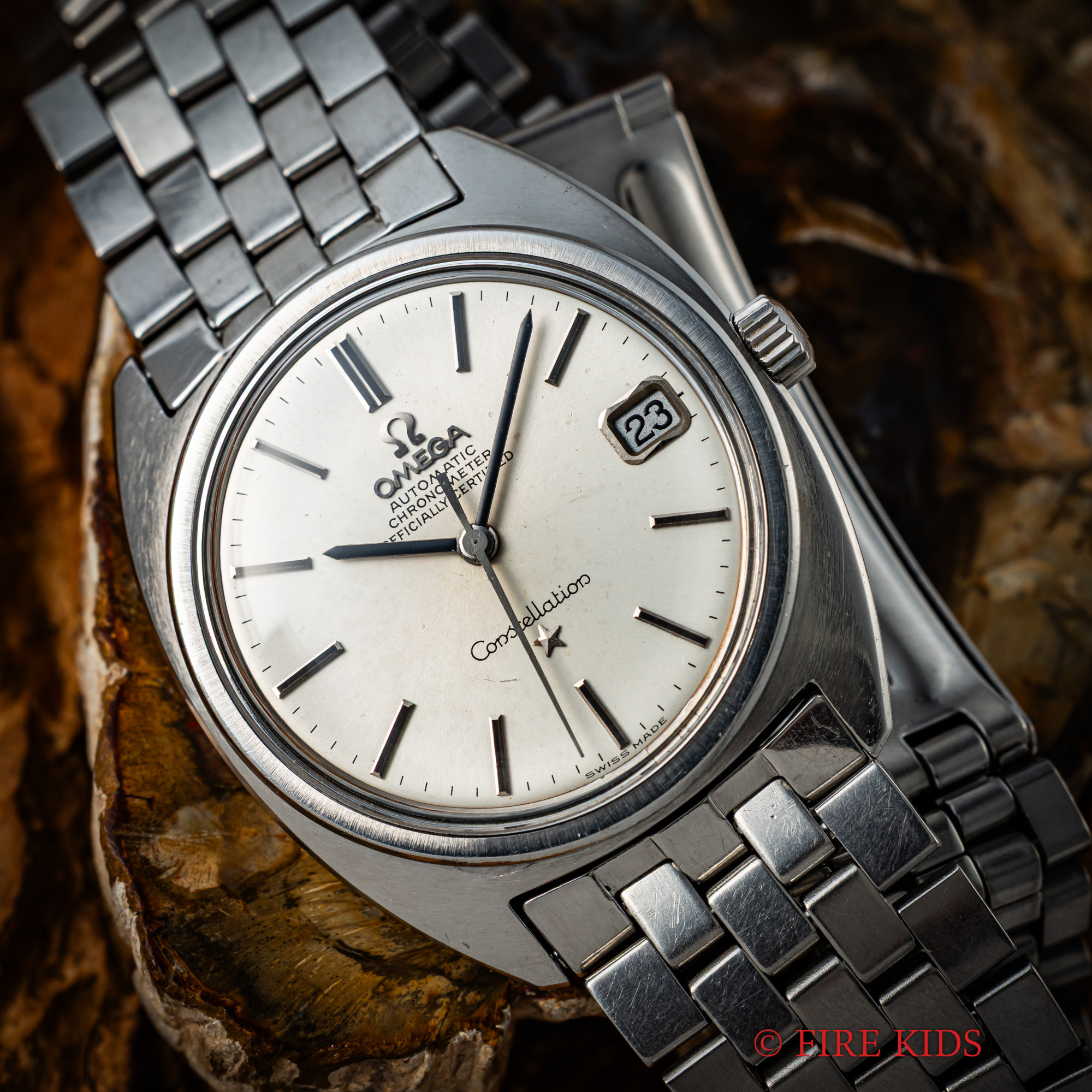 オメガ  コンステレーション ジェラルドジェンタデザイン前期 Cライン 1969年製 純正ブレス Cal.564 自動巻きクロノメーター