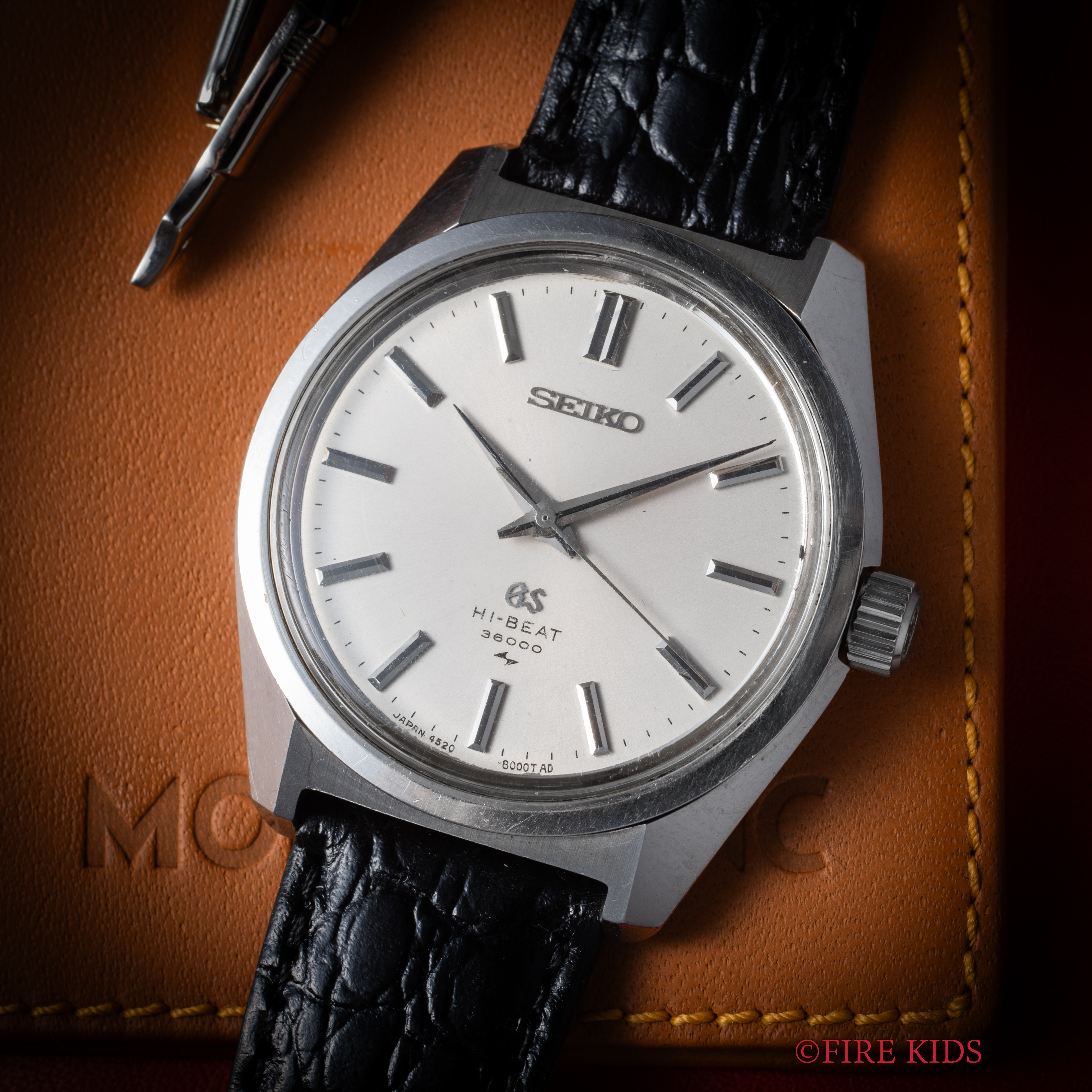 グランドセイコー 手巻き10振動 ハイビート 36000 1969年製 Ref.4520-8000 セイコースタイルケース