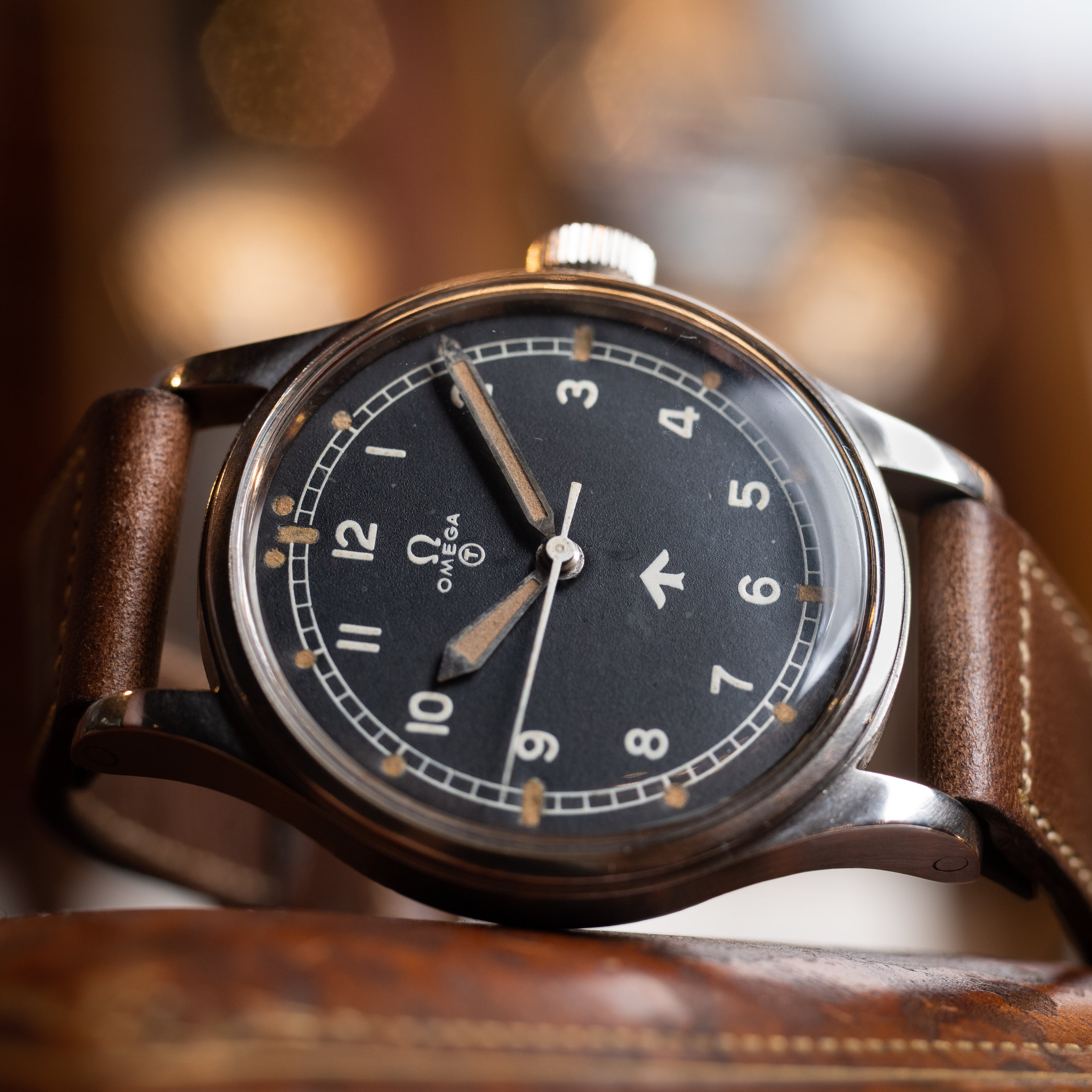 オメガ ファットアロー イギリス空軍 30ミリキャリバー Ref.2777 Cal.283 1953年製