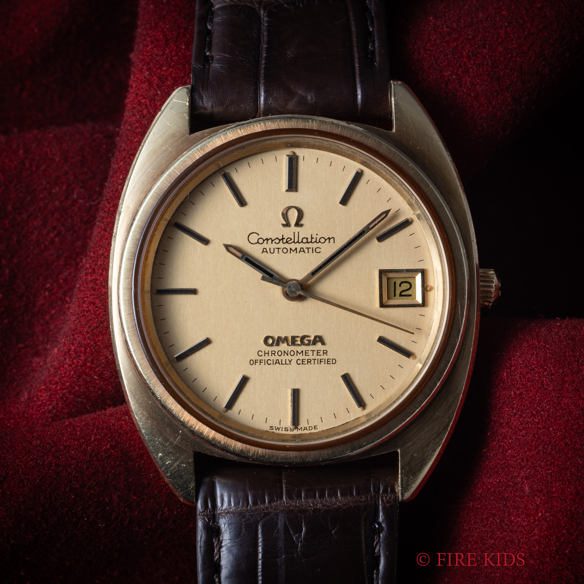 オメガ コンステレーション ジェンタデザイン後期型 トップゴールドケース ハイビート自動巻クロノメーター