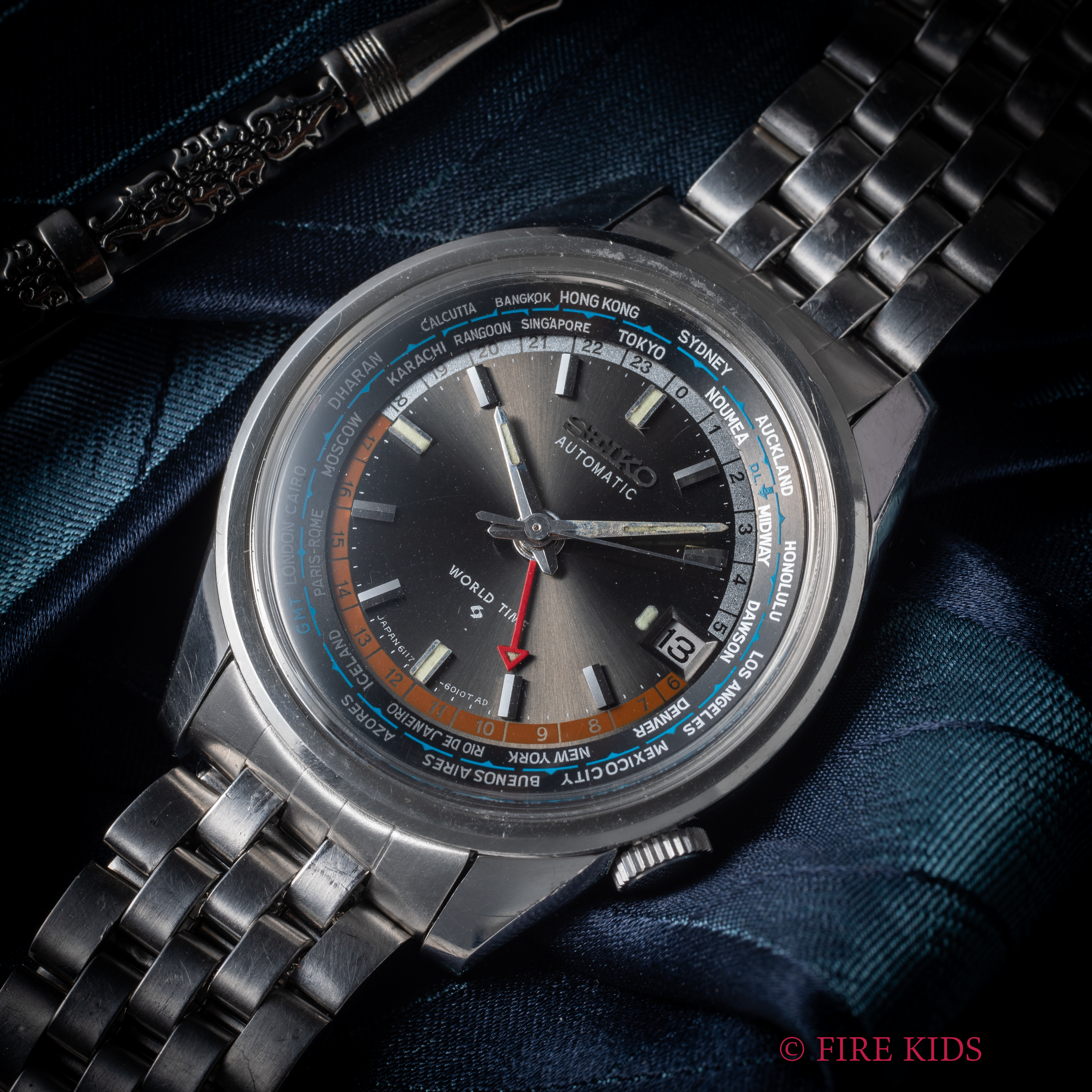 セイコー ワールドタイム 2nd 1969年製（昭和44年製） 自動巻き 純正ブレス付き