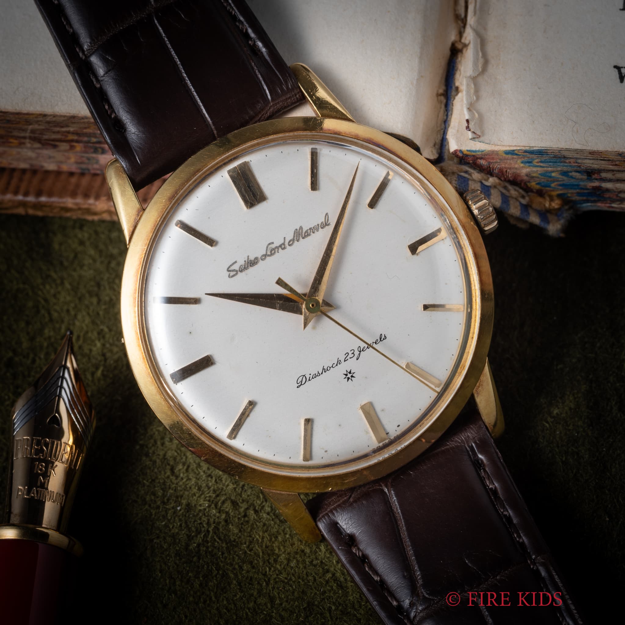 セイコー ロードマーベル初期型 ハマグリケース 18金イエローゴールド 1961年製 純正尾錠付き 彫り文字 SDダイヤル 手巻き