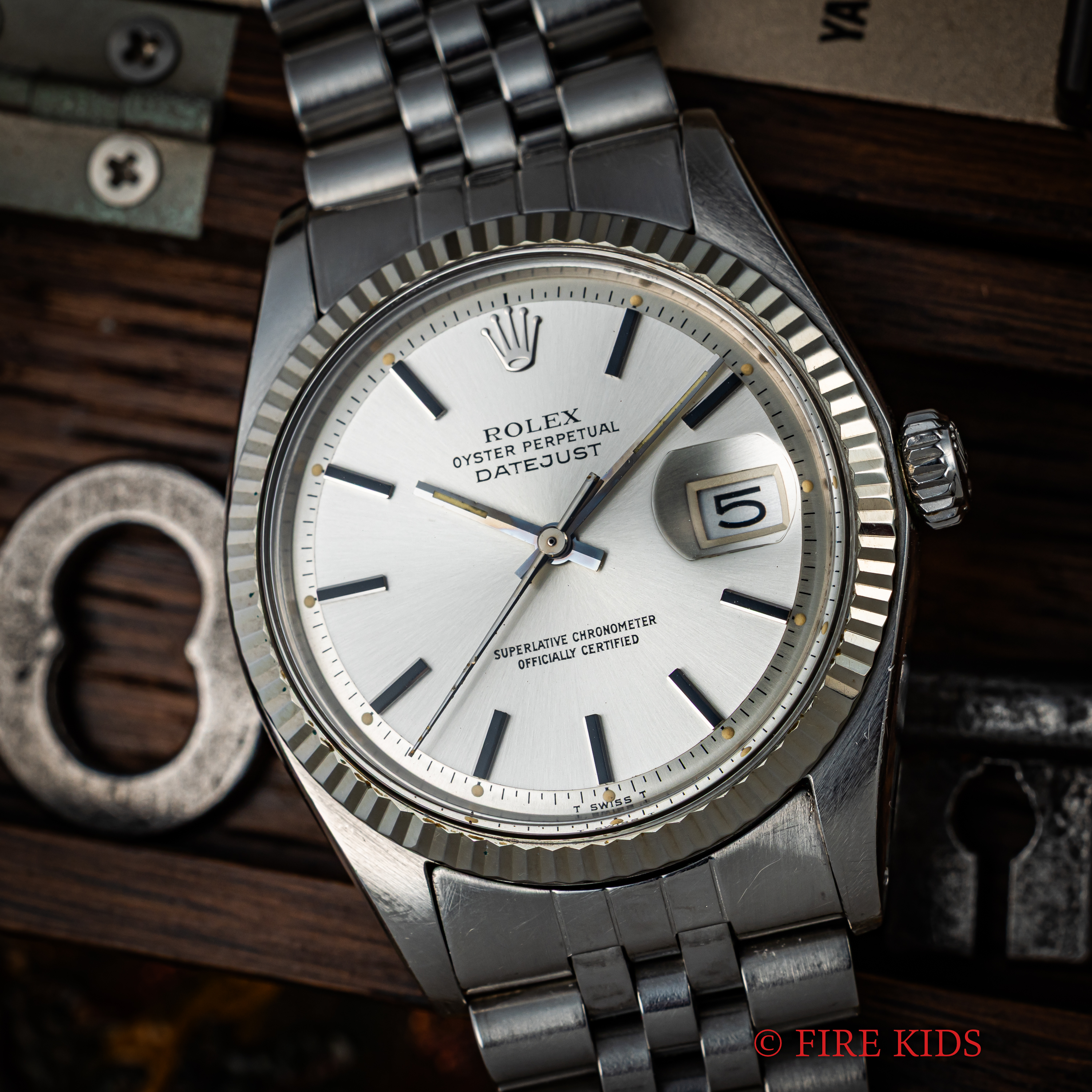 ロレックス デイトジャスト 1974年製 Ref.1601 純正ジュビリーブレス WGベゼル 自動巻き シルバーダイヤル