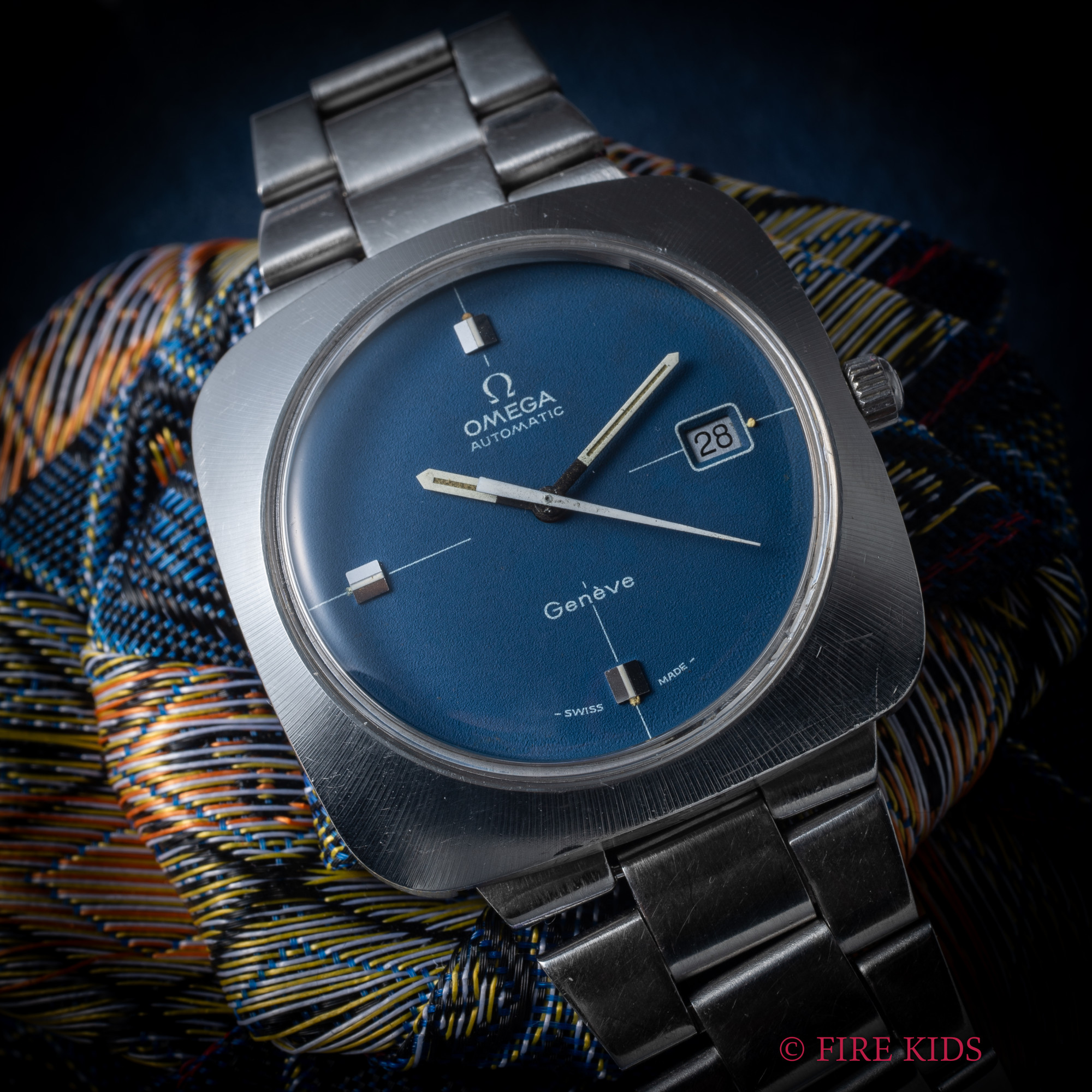 オメガ 1969年製 ジュネーブ クッションケース ブルーダイヤル Ref.166.081 自動巻 Cal.565 純正ブレス