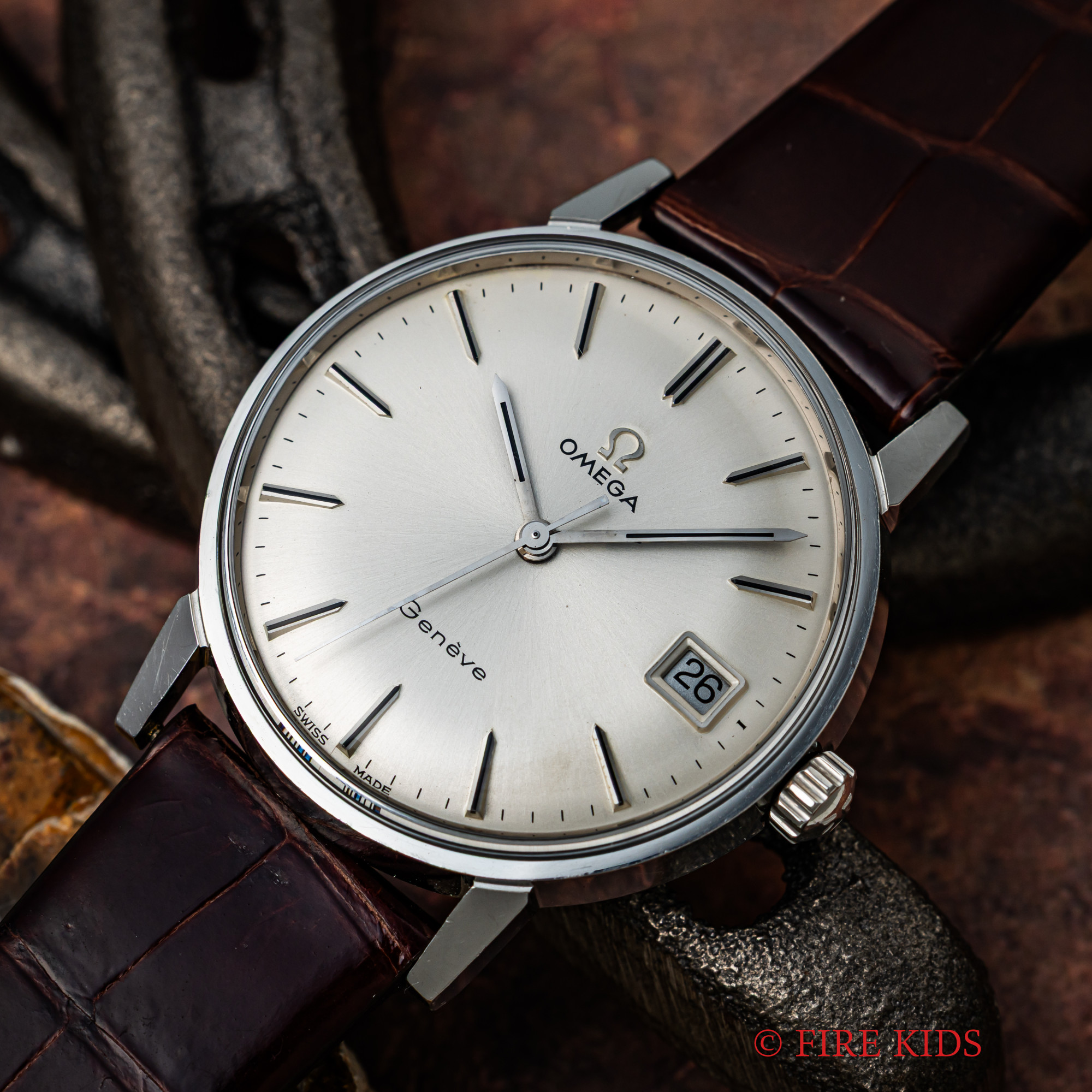 オメガ ジュネーブ 1969年製 手巻 Cal.613 Ref.136.011 スクリューバックケース