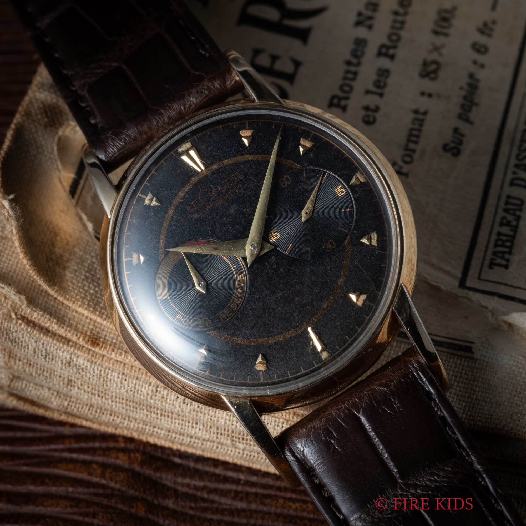 ルクルト フューチャーマチック 1950年代製 ブラックミラーダイヤル パワーリザーブインジケーター自動巻 cal.497 JL尾錠