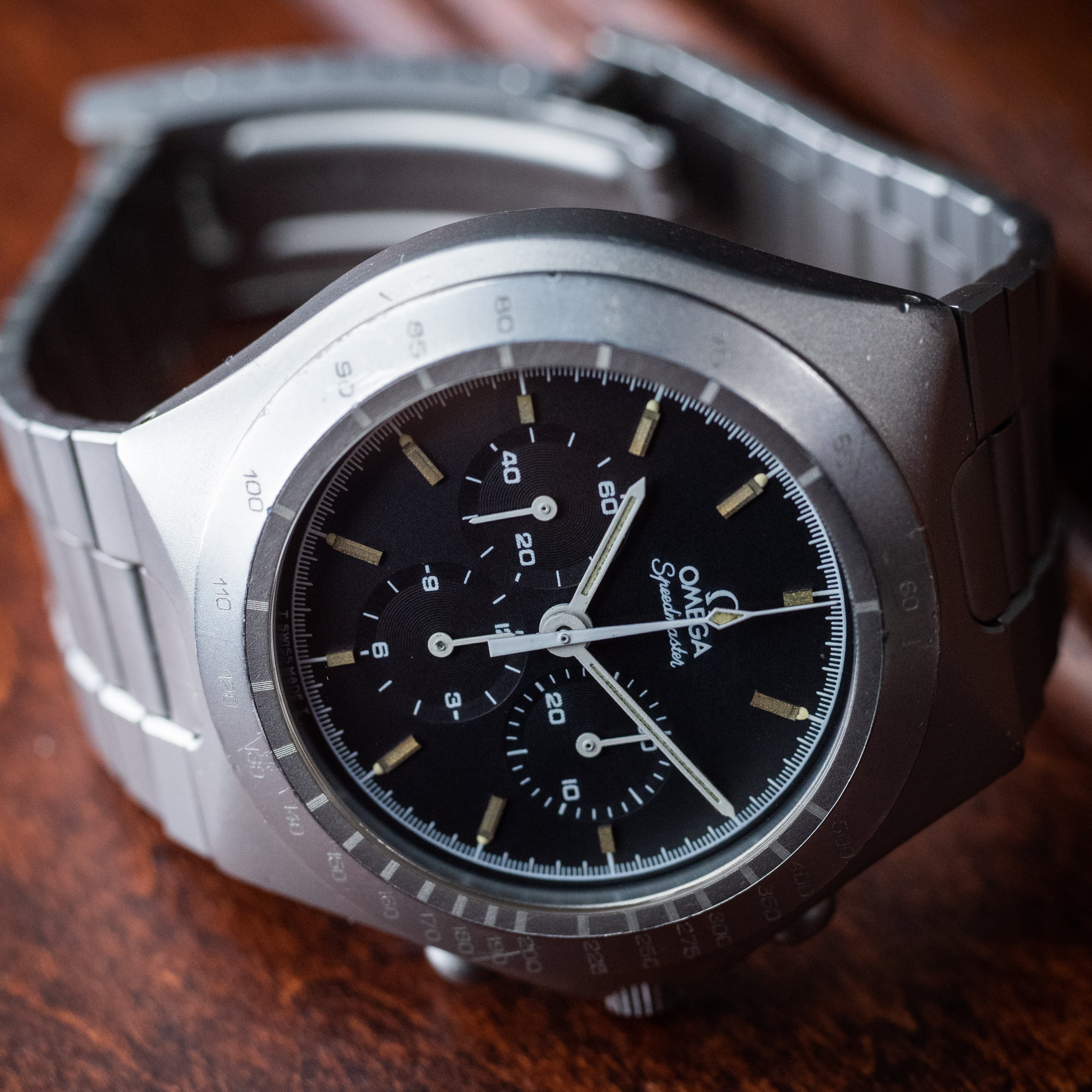 オメガ スピードマスター 1984年製 西ドイツ限定モデル