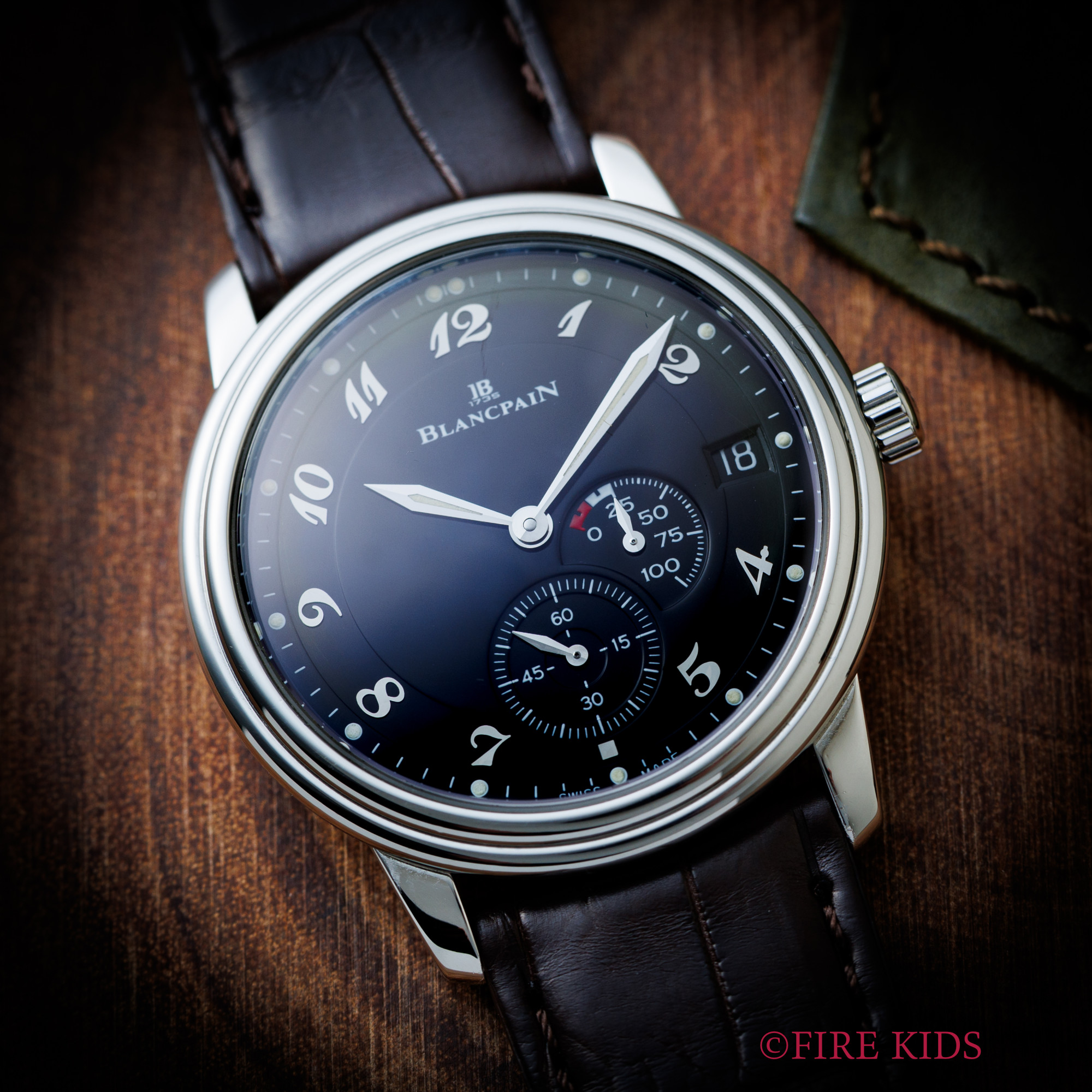 ブランパン ニュークラシック 1990年代製 100時間パワーリザーブ 手巻 cal.1106 ブラックアラビアダイヤル 箱、ギャラ、純正尾錠付き