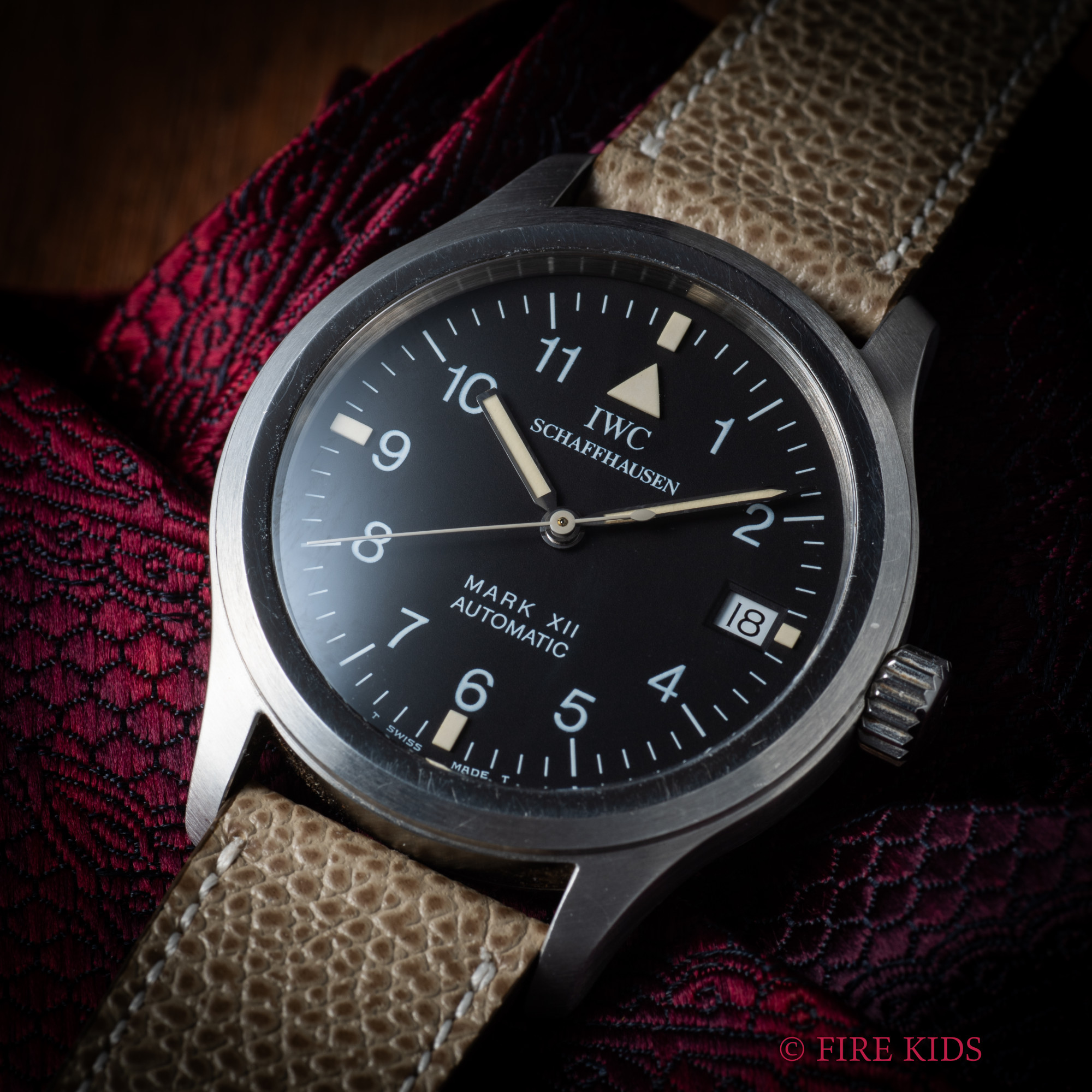 IWC マーク12 1996年製 自動巻き パイロットウォッチ ミリタリーウォッチ Ref.3241 Cal.884/2 ジャガールクルトムーブ お魚リューズ 純正尾錠付き