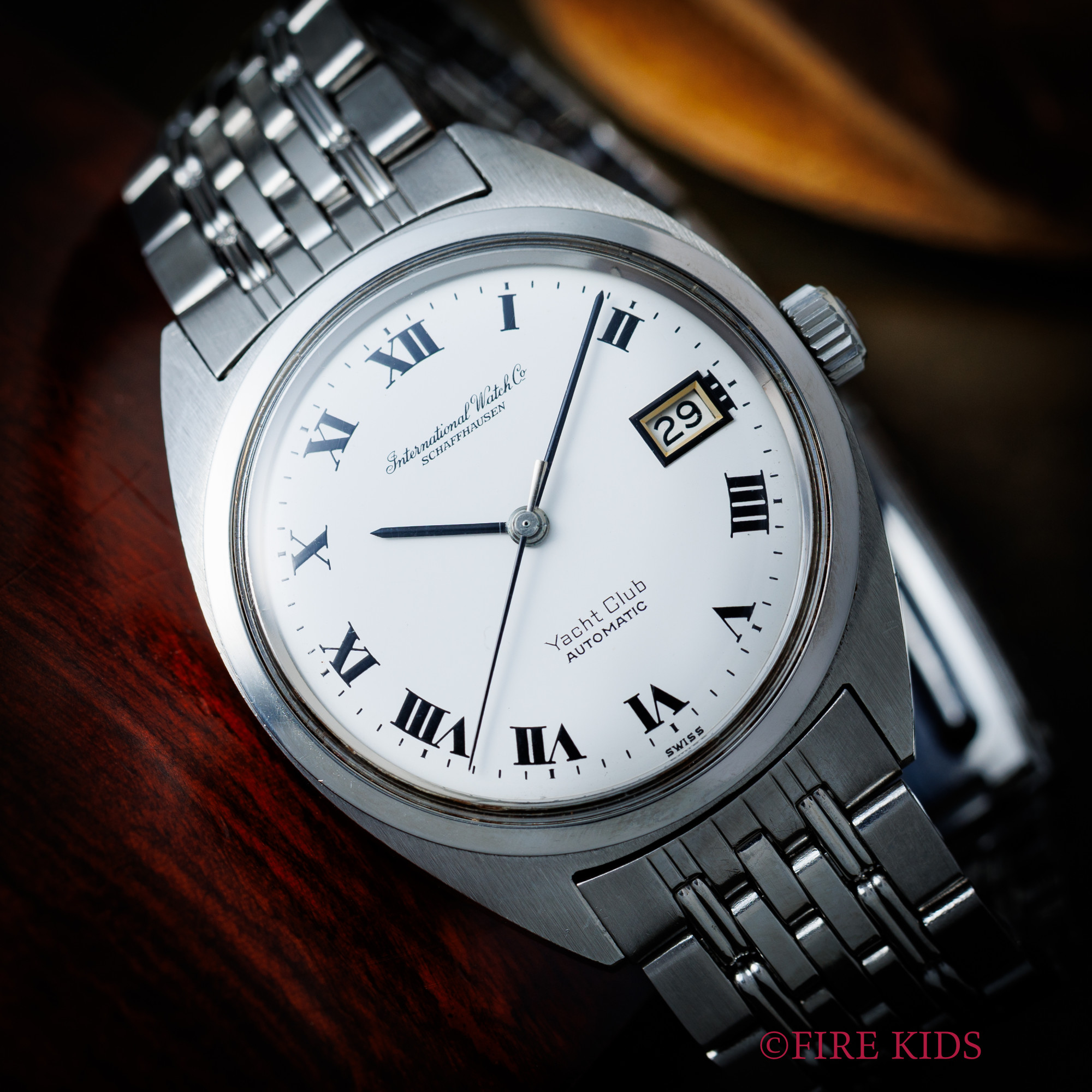 IWC ヨットクラブ Ref.811AD 1973年製 ペラトン式自動巻き Cal.8541B 純正ゲイフレアーブレス付きホワイトローマン