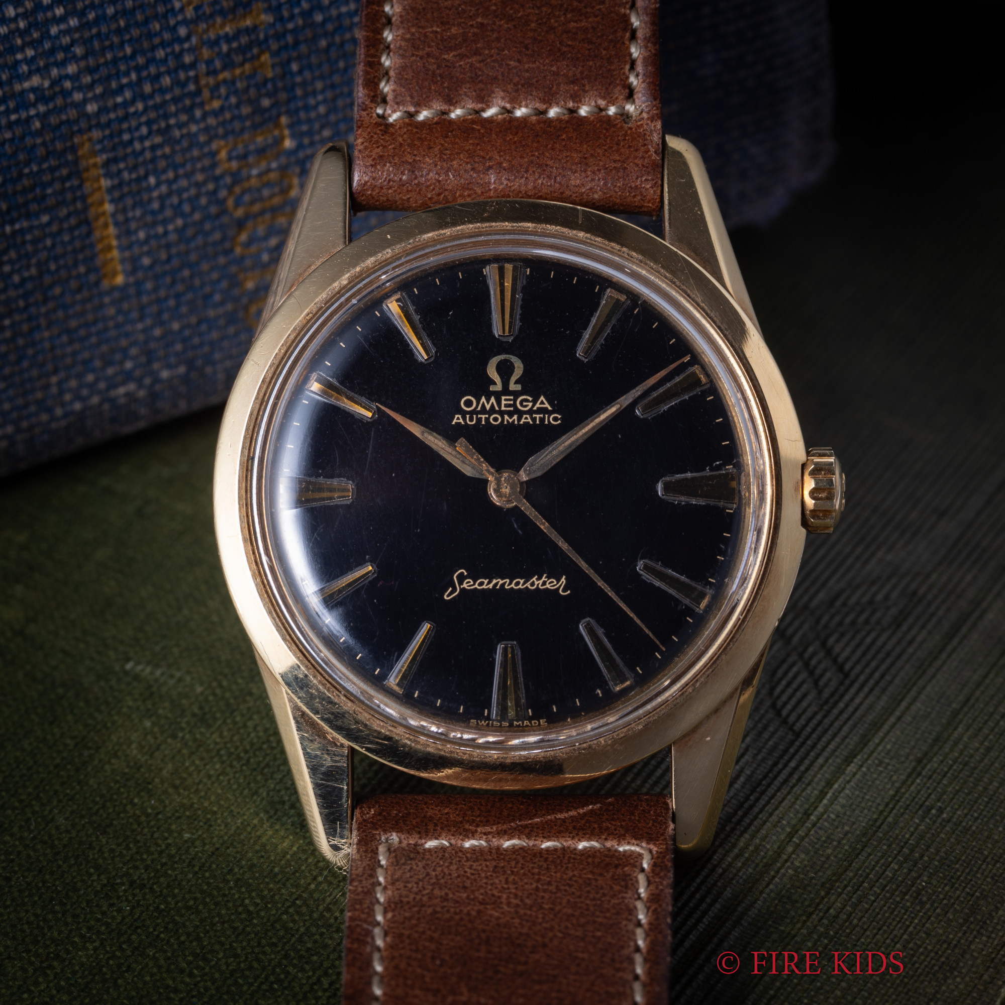 オメガ シーマスター ブラックギルトダイヤル 14金無垢イエローゴールド Cal.552 自動巻き Ref.14700SC1 1959年製