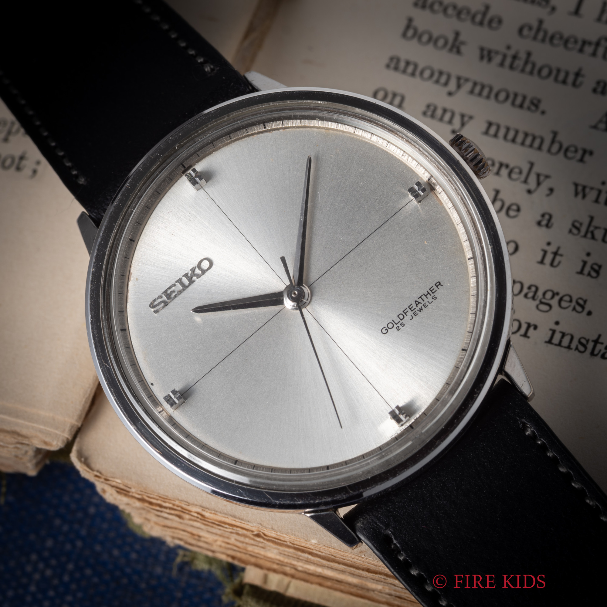 セイコー ゴールドフェザー 25石手巻き Ref.609000 WGP20M.C.R. 1964年製