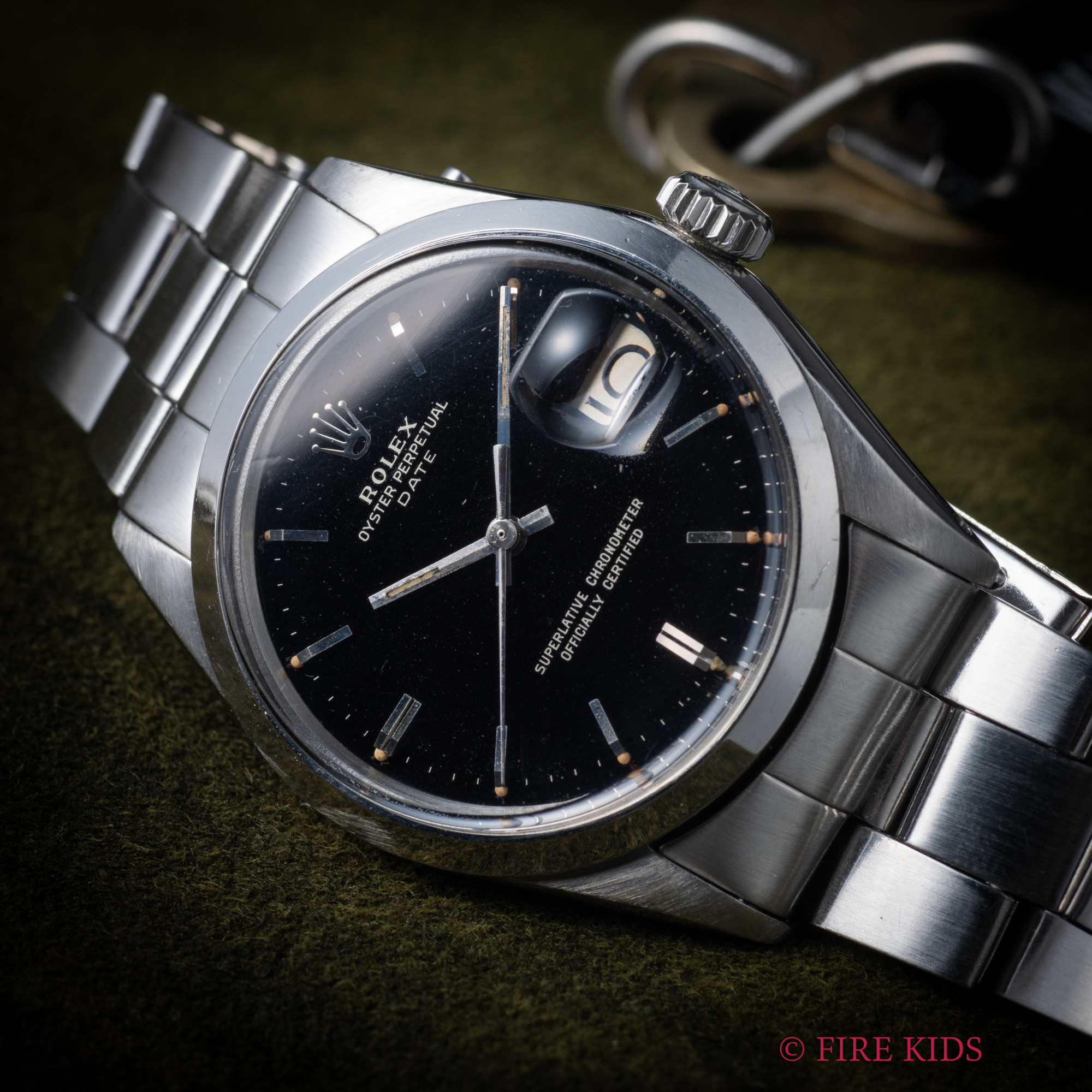 ロレックス オイスターパーペチュアル ブラックギルトダイヤル 1970年製 純正巻きブレス付き Ref.1500