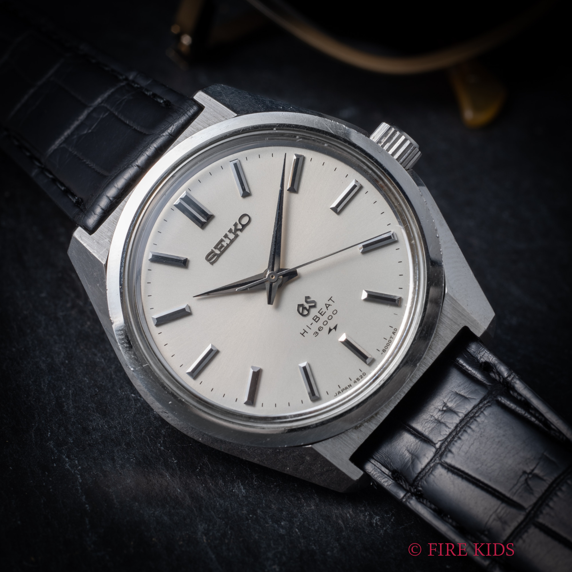 セイコー グランドセイコー 45GS ノンデイト 1968年製 ハイビート10振動手巻き Cal.4520A 純正尾錠付き 住友銀行永年勤続記念刻印有り