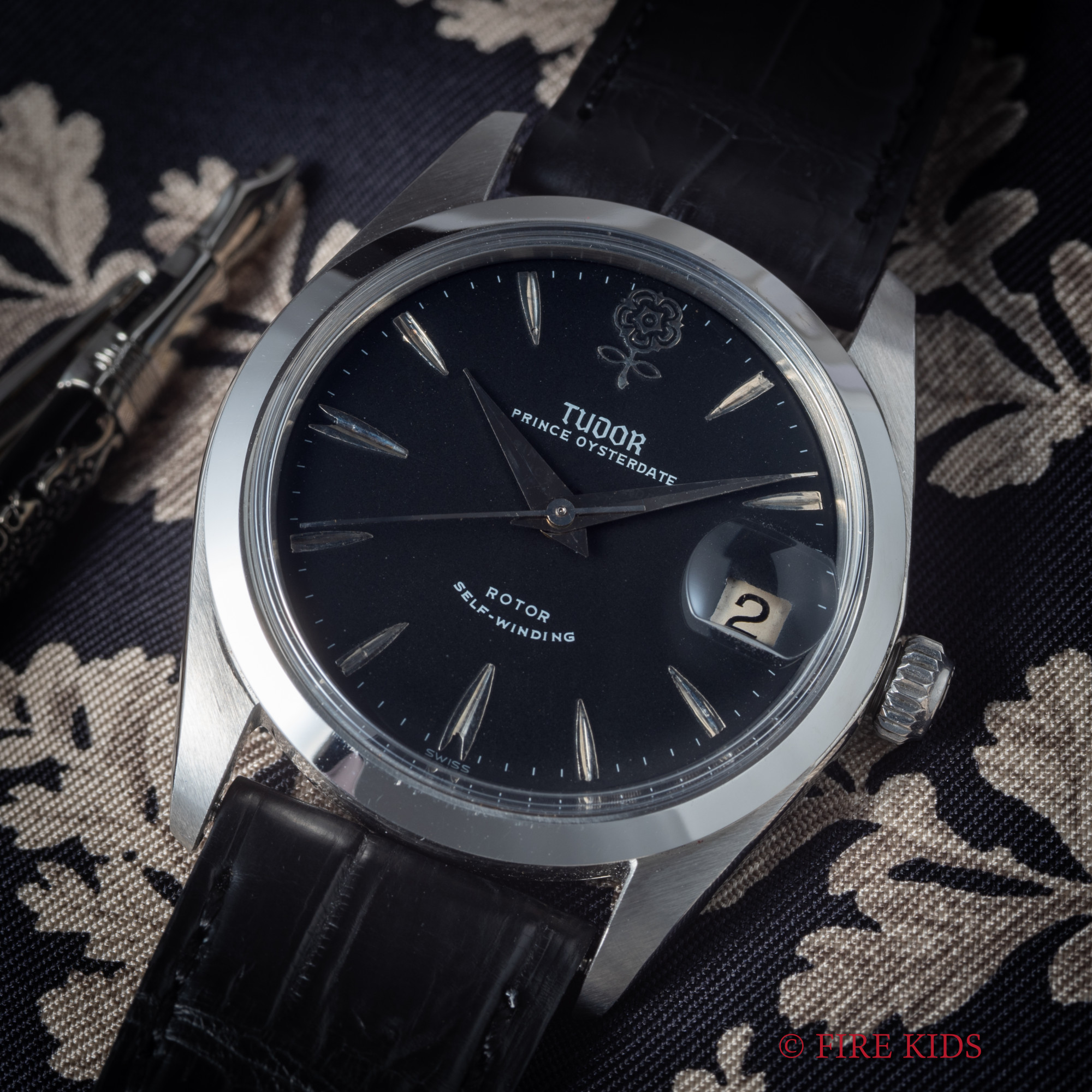 チューダー　デカバラ　ブラック　リダンダイヤル ref.7996/0　1968年製　自動巻