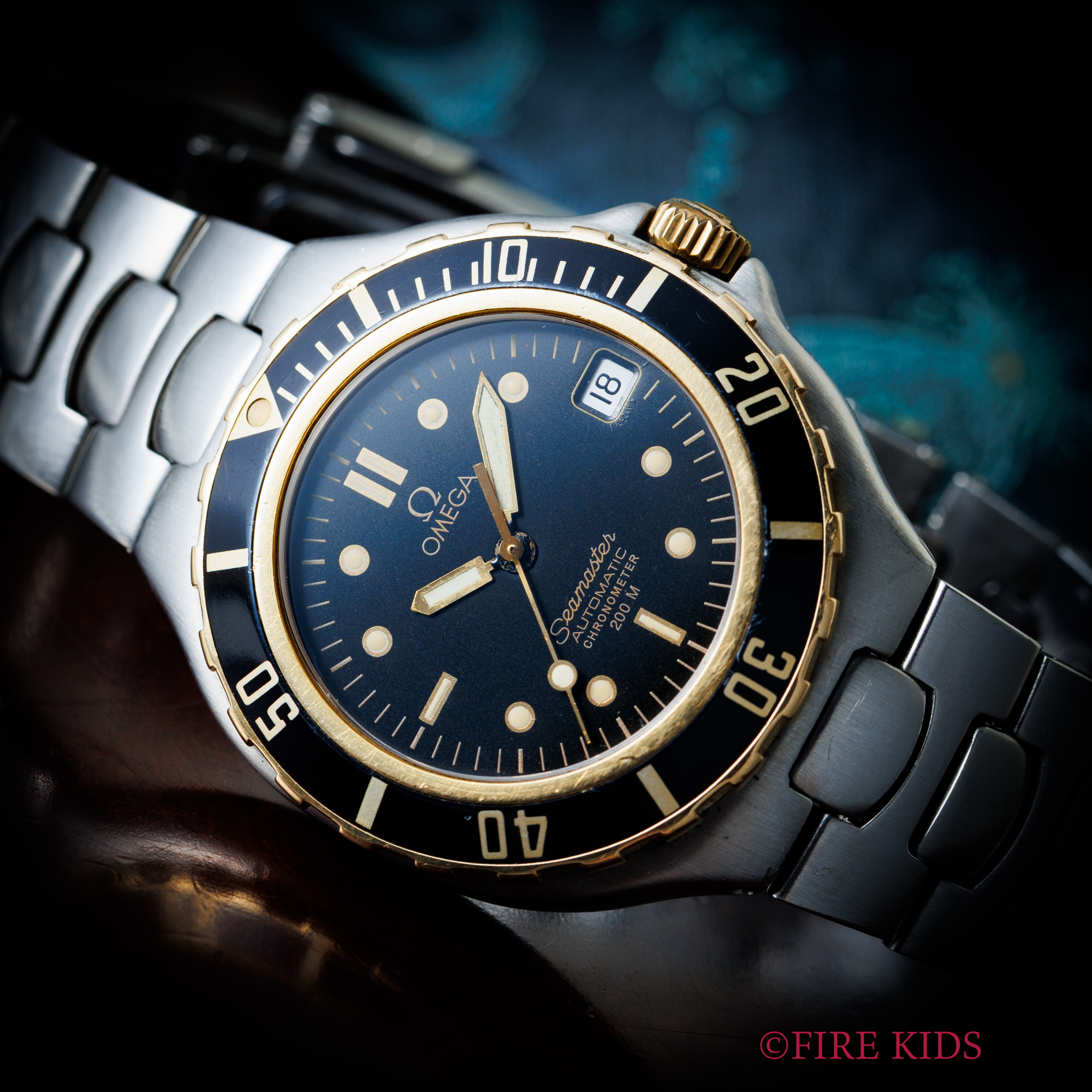 オメガ シーマスター200 プレボンドコンビ ミッドサイズ 自動巻きクロノメーター 1988年製 ダイバーズウォッチ