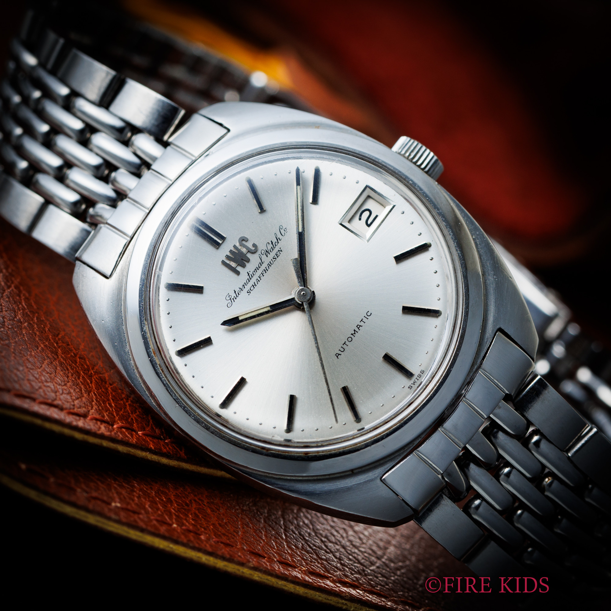 IWC トノーケース ゲイフレアブレス付き 1971年製 Ref.182779 Cal.8541B ペラトン式自動巻き