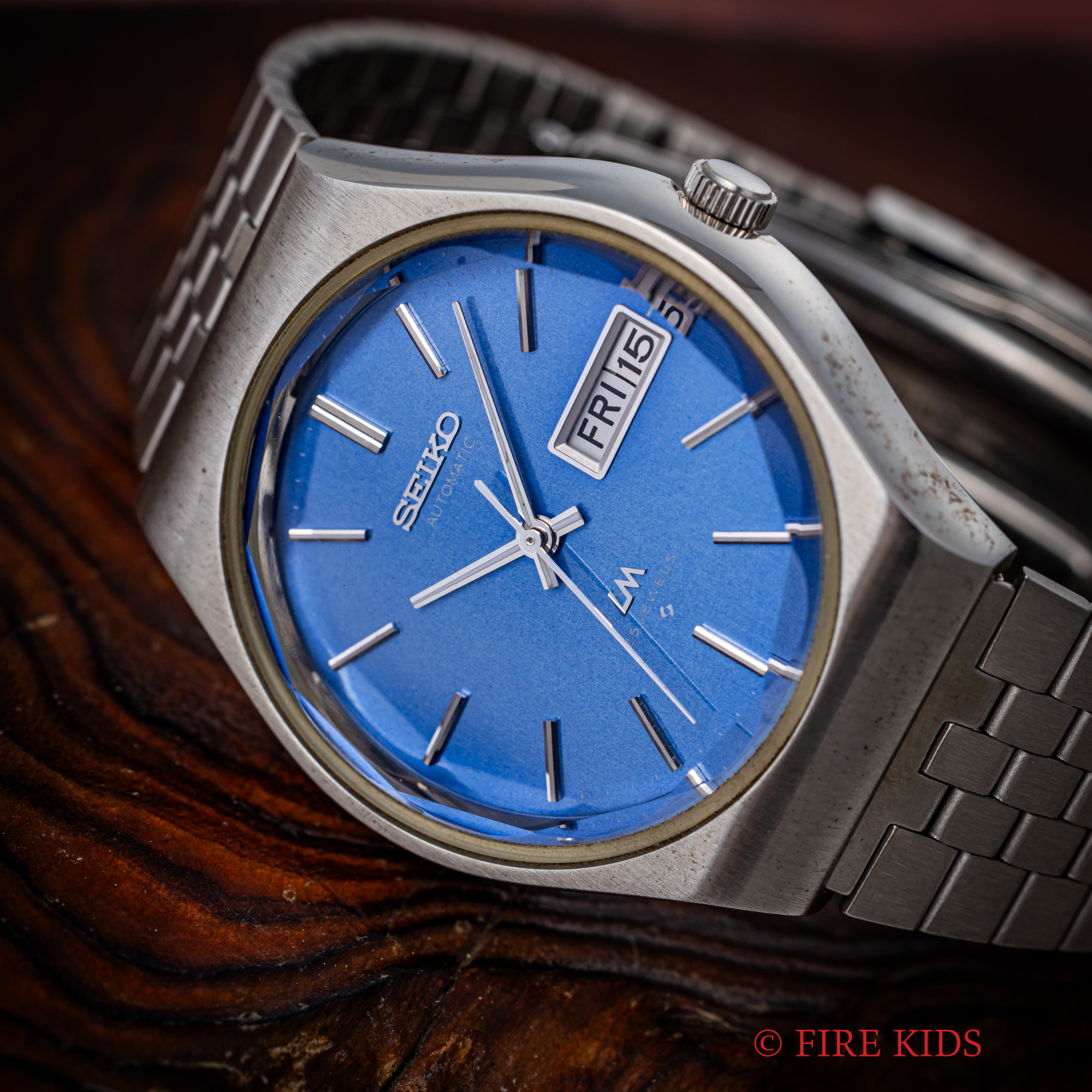 セイコー　LM　ref.5606-8100　1975年製　N.O.S　ブルー　カットガラス　自動巻き