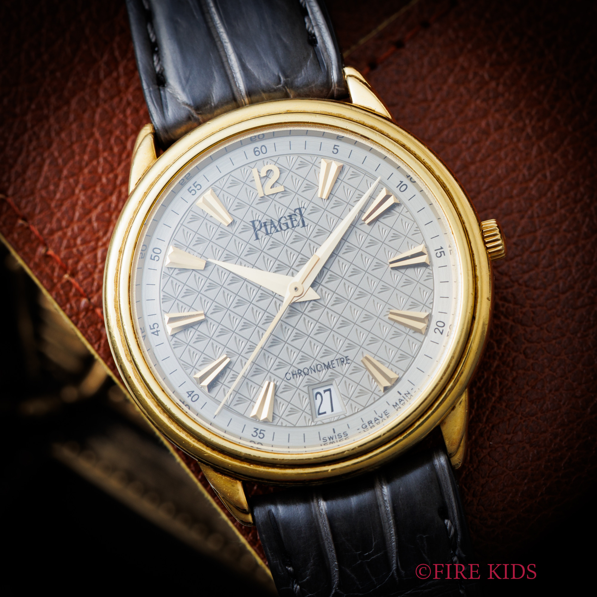 ピアジェ グベナー 飾り彫り文字盤 グレー 1990年代製 Cal.194P 自動巻き