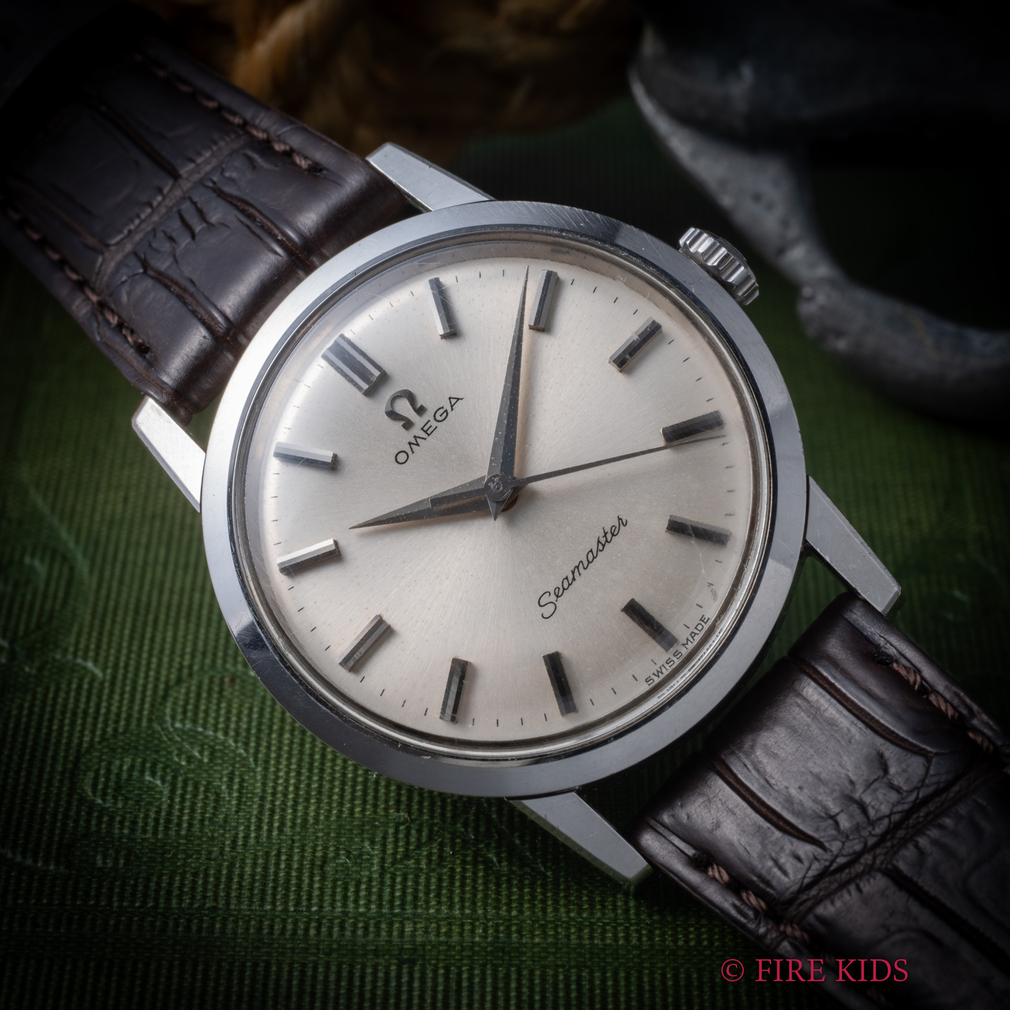 オメガ 1964年製 シーマスター Ref.135.005 ノンデイト手巻 Cal.600 シルバーダイヤル ドーフィンハンド