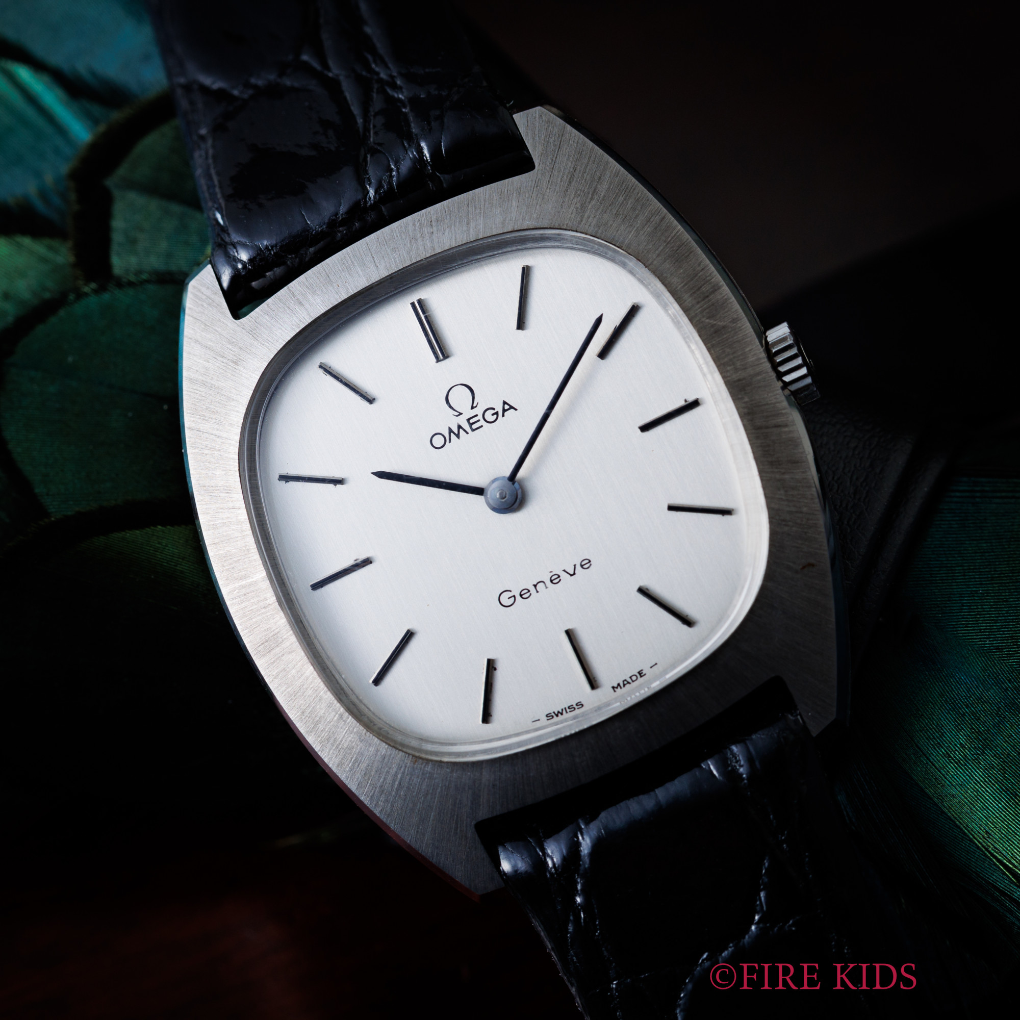 オメガ ジュネーブ トノーケース 1974年製 箱付き 純正尾錠 美品 手巻き