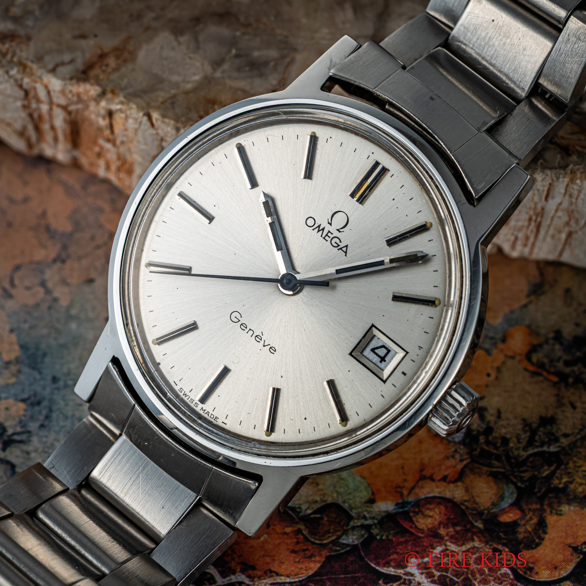 オメガ ジュネーブ 手巻き 純正ブレス 1971年製 シルバーダイヤル