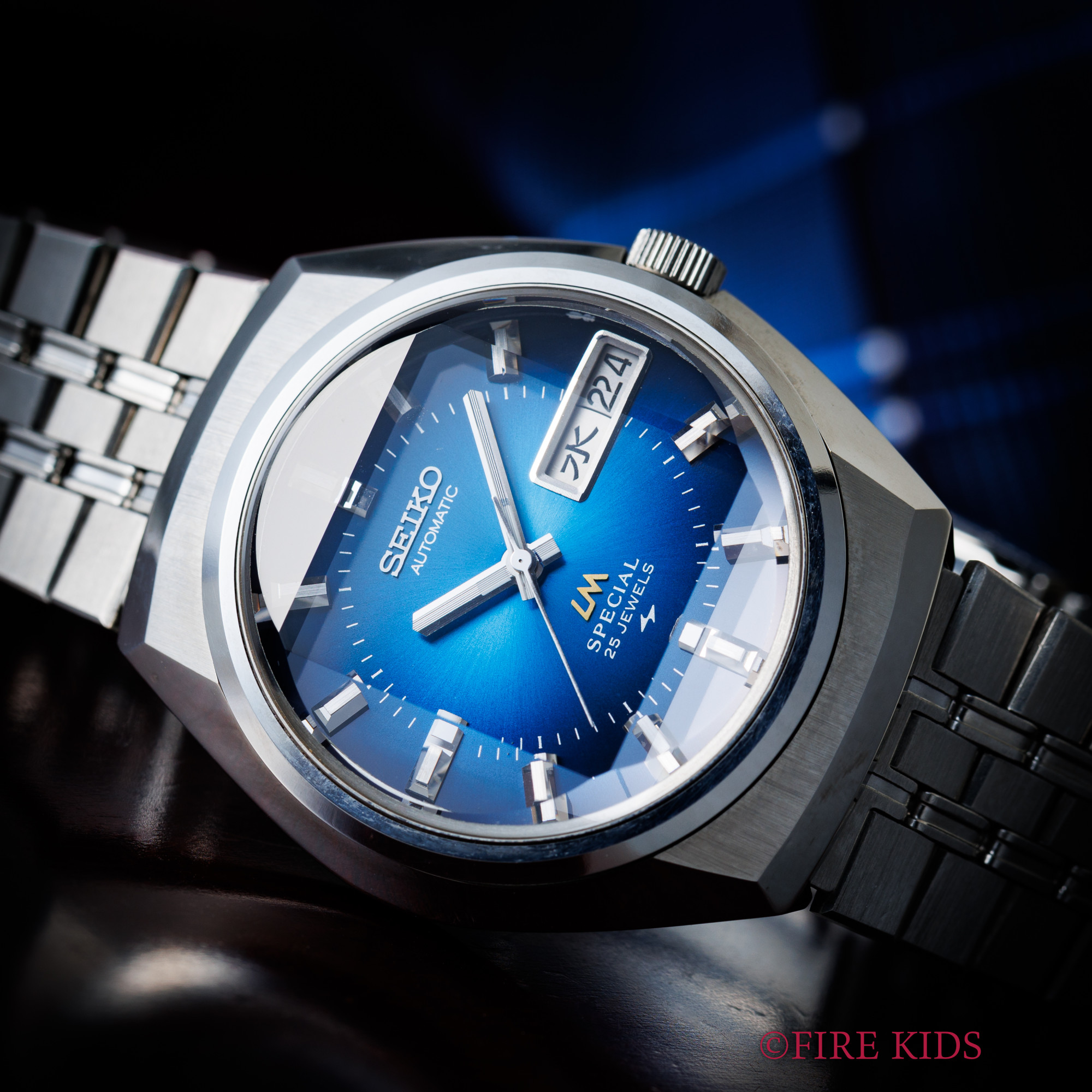 セイコー 52LM ロードマチック ブルーグラデーション カットガラス 1973年製 箱、タグ付き 純正ブレス 自動巻き デイデイト 漢字 美品