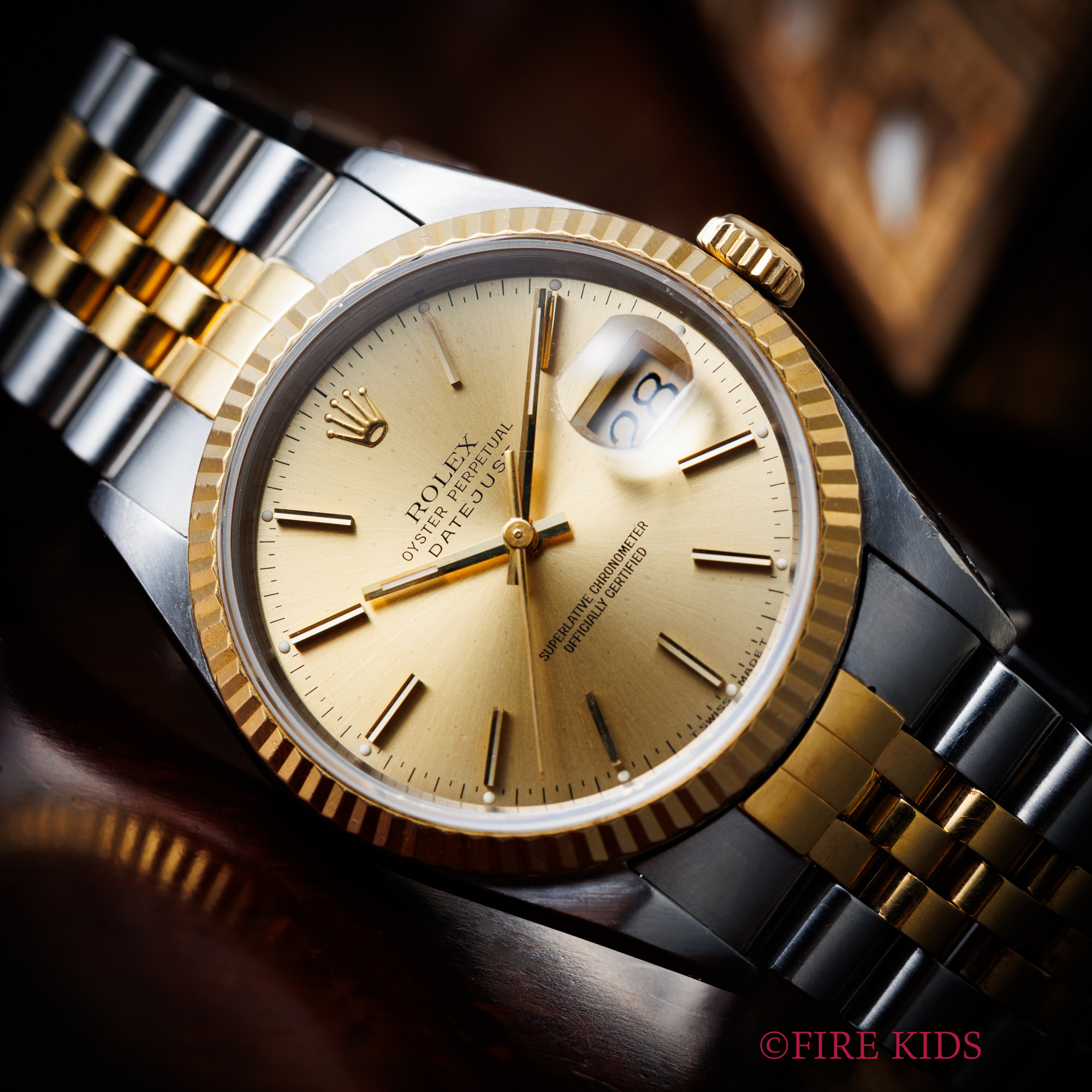 ロレックス デイトジャストコンビ 1993年製 Ref.16233 自動巻クロノメーター シャンパンダイヤル 純正コンビブレス