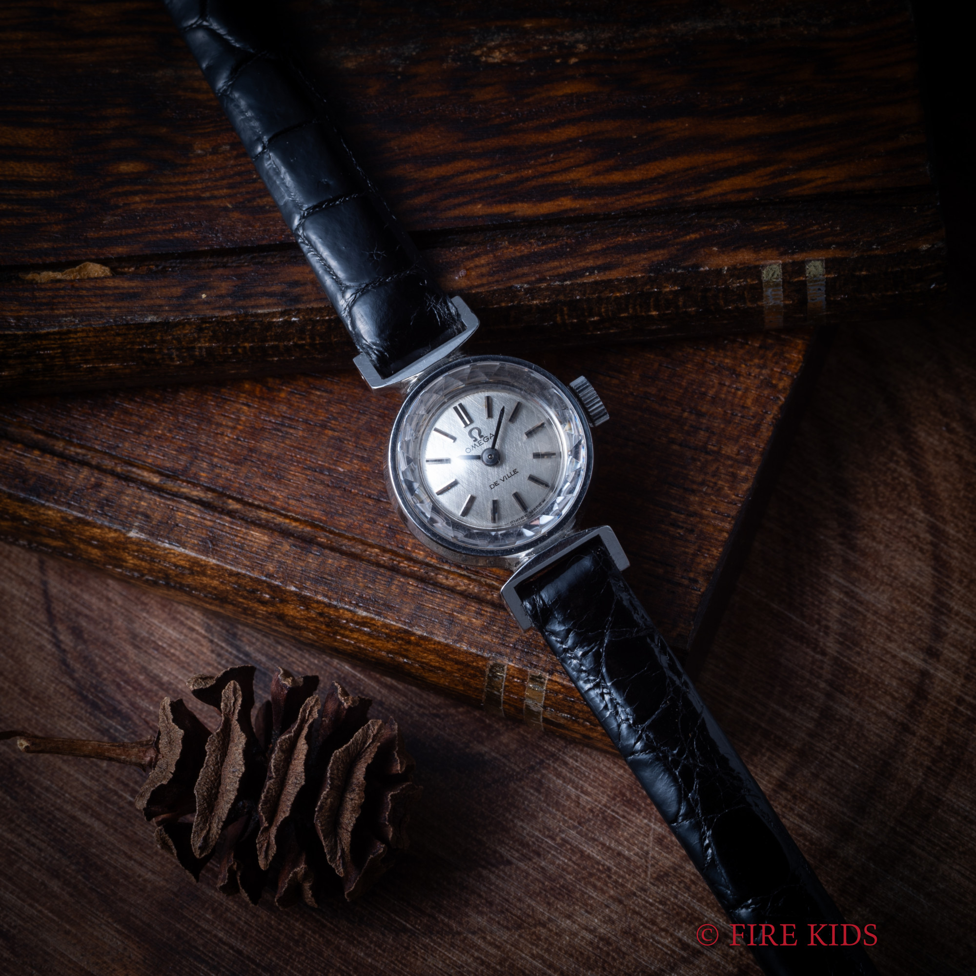 オメガ レディース デ・ヴィル 1968年製 カットガラス 手巻