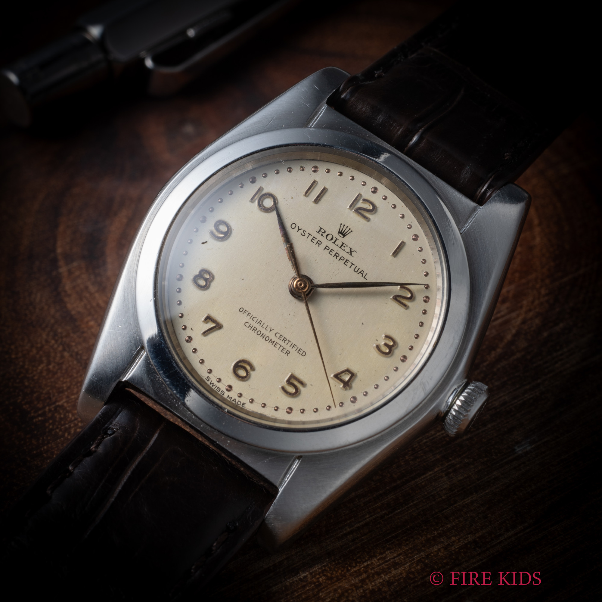 ロレックス 1946年製 バブルバック アラビアインデックス Ref.2940 クロノメーター自動巻