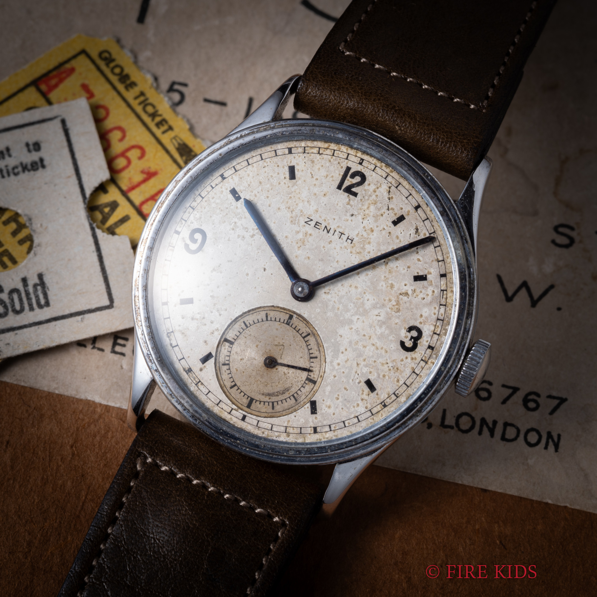 ゼニス カラトラバケース 1930年代後半製 スモールセコンド手巻 Cal.124