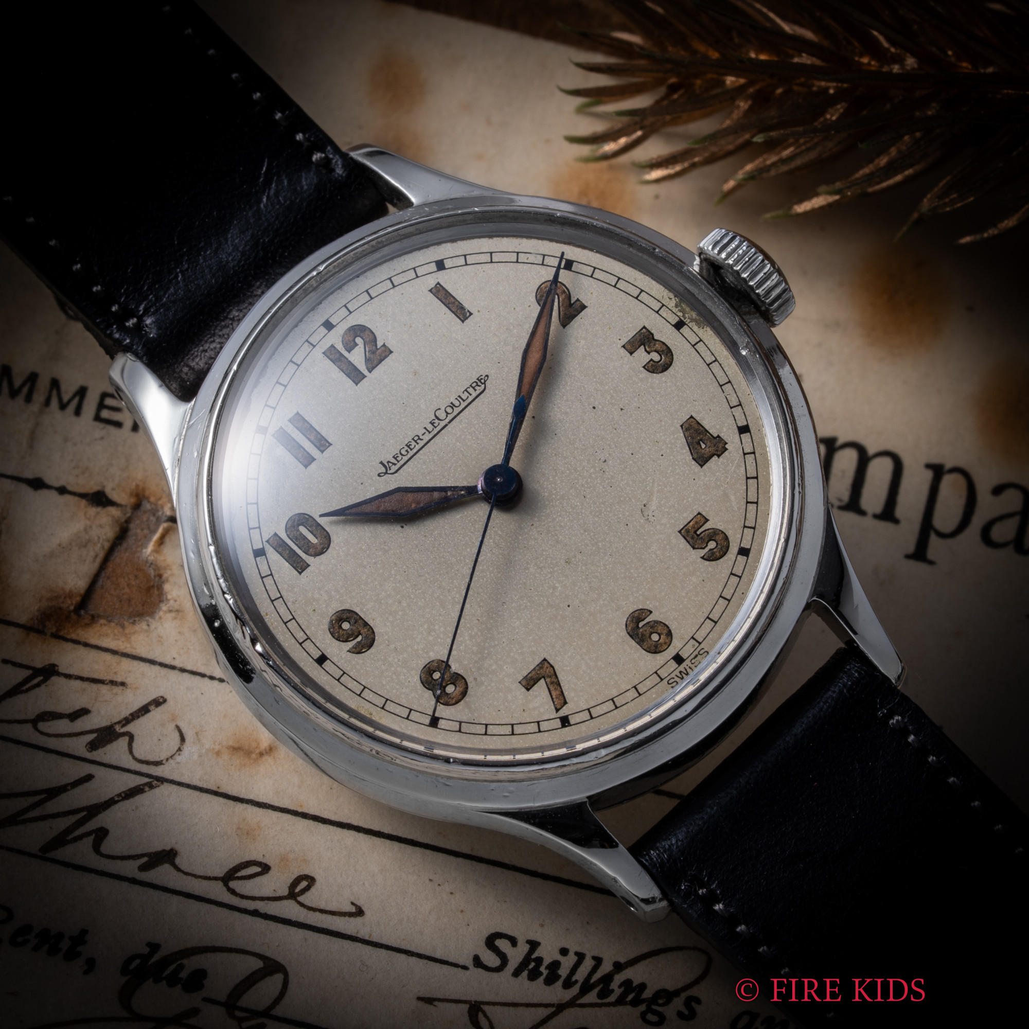 ジャガールクルト ラウンドケース 全アラビア 1940年代製 青焼き針 手巻き