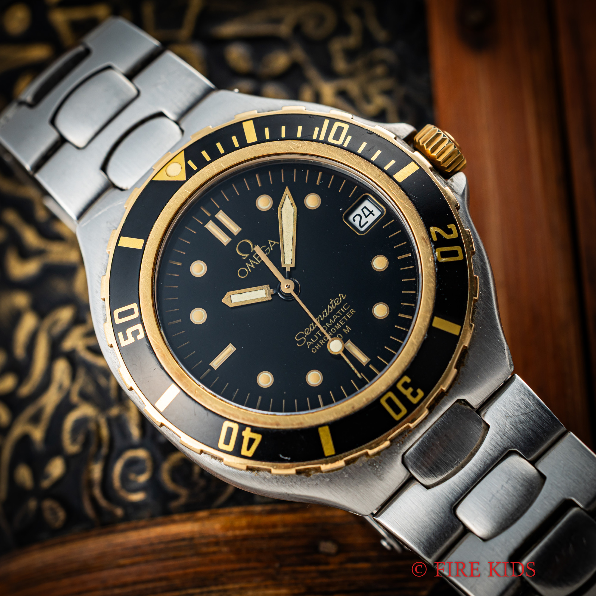 オメガ シーマスター200 プレボンドコンビ ミッドサイズ 自動巻きクロノメーター 1988年製 ダイバーズウォッチ