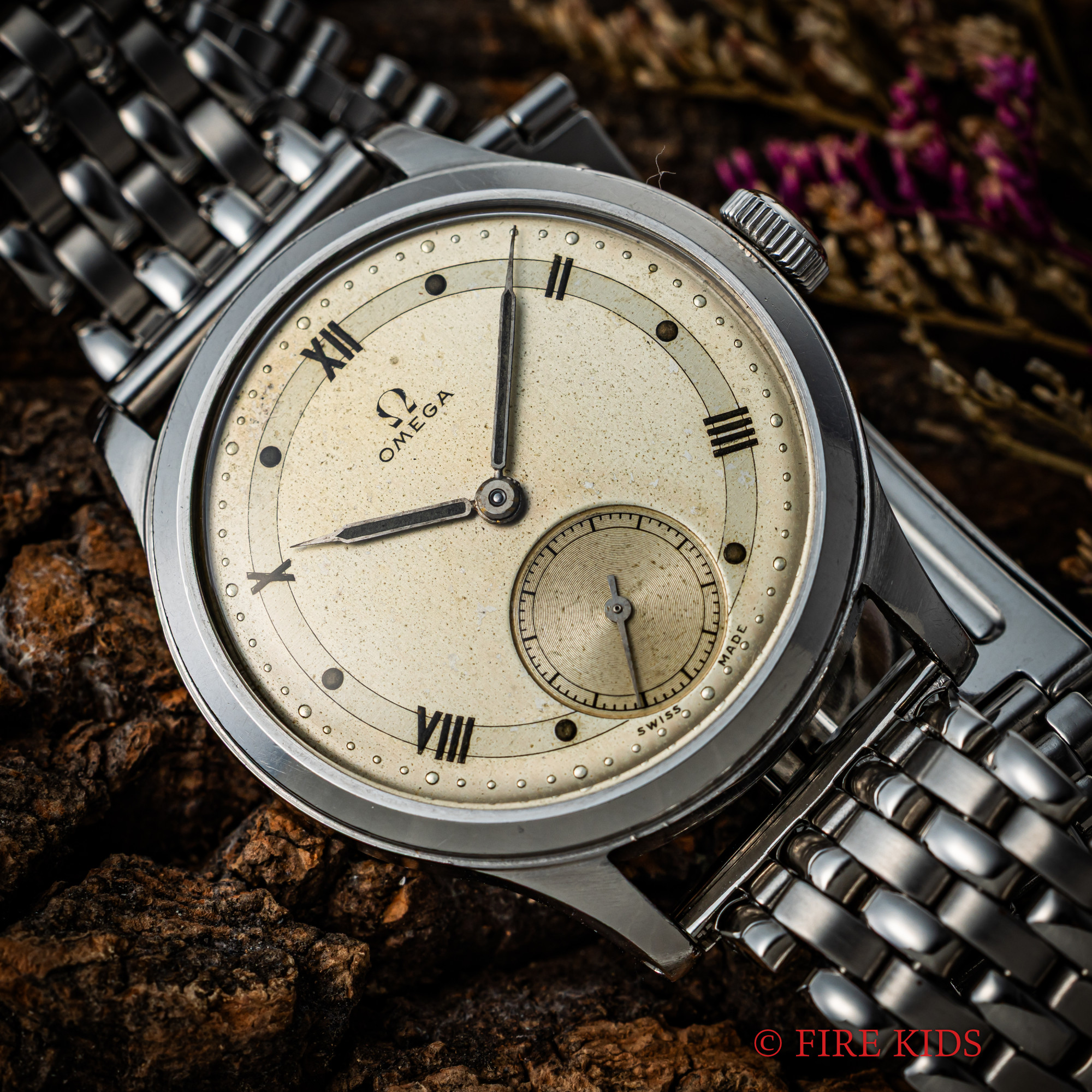 オメガ 30mmキャリバー搭載ツートン飛びローマンダイヤル 1939年製 Ref.2169 スモールセコンド手巻 Cal.30T2