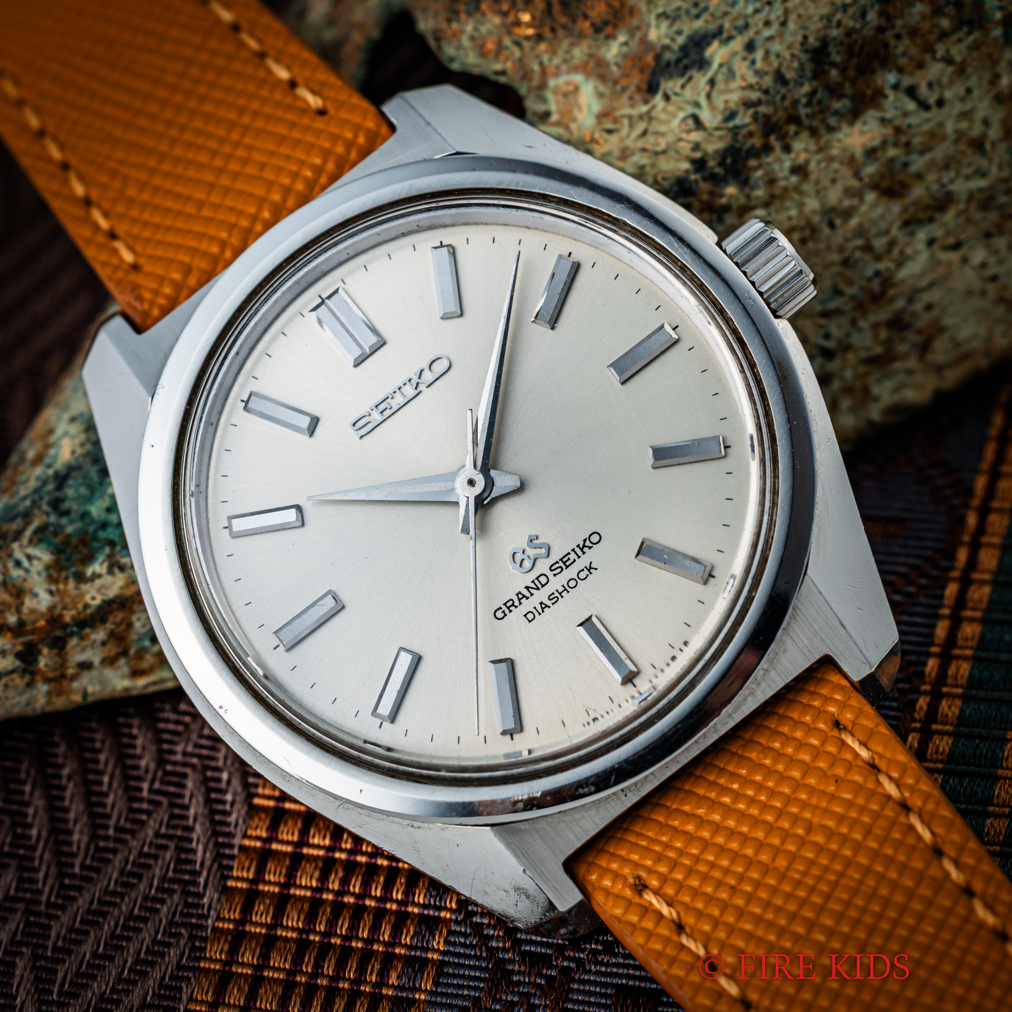 グランドセイコー 1967年製 44GS前期型 Ref.4420-8000 ロービート手巻 Cal.4420B