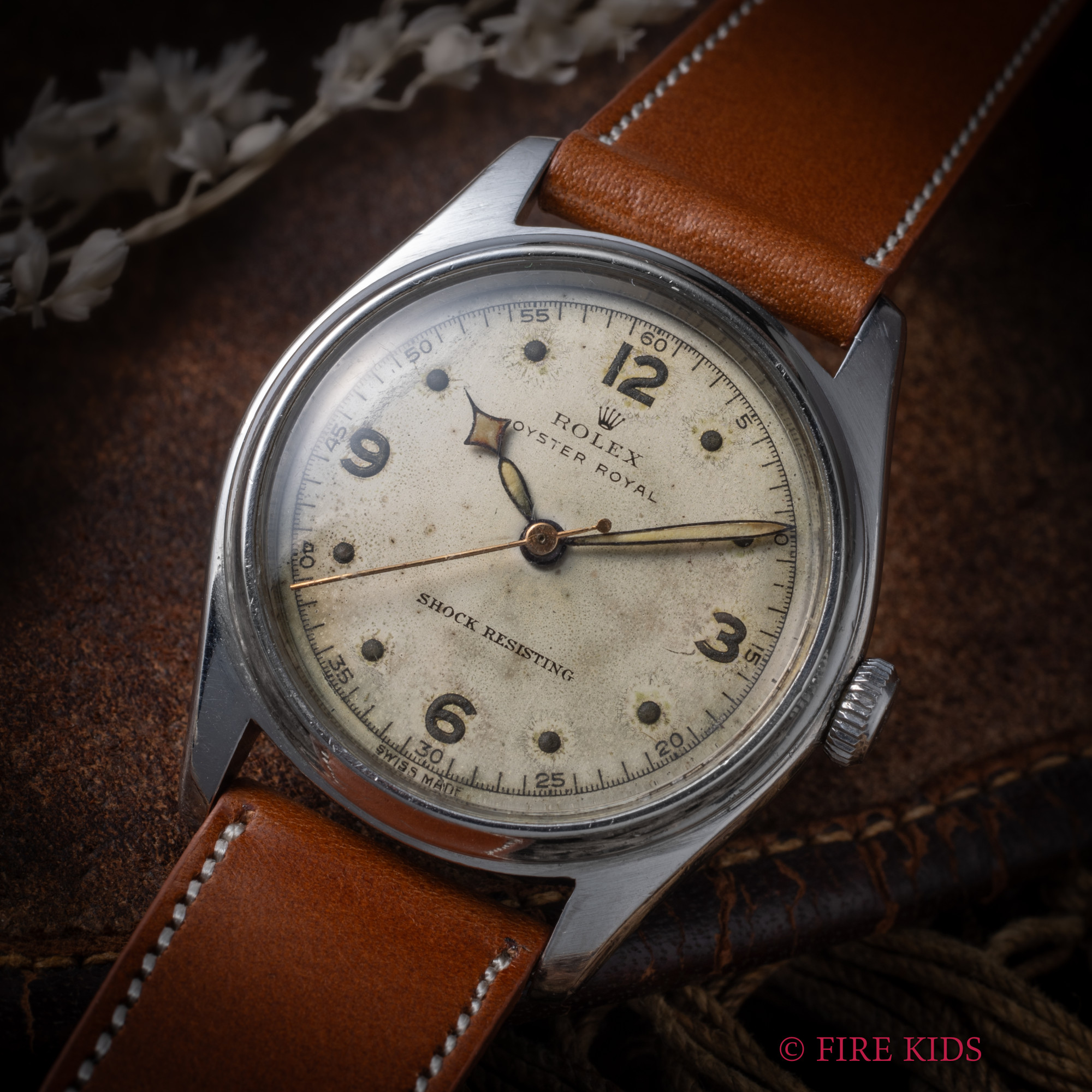 ロレックス オイスターローヤル 1947年製 ダイヤ針 飛びアラビアダイヤル Ref.4444 手巻