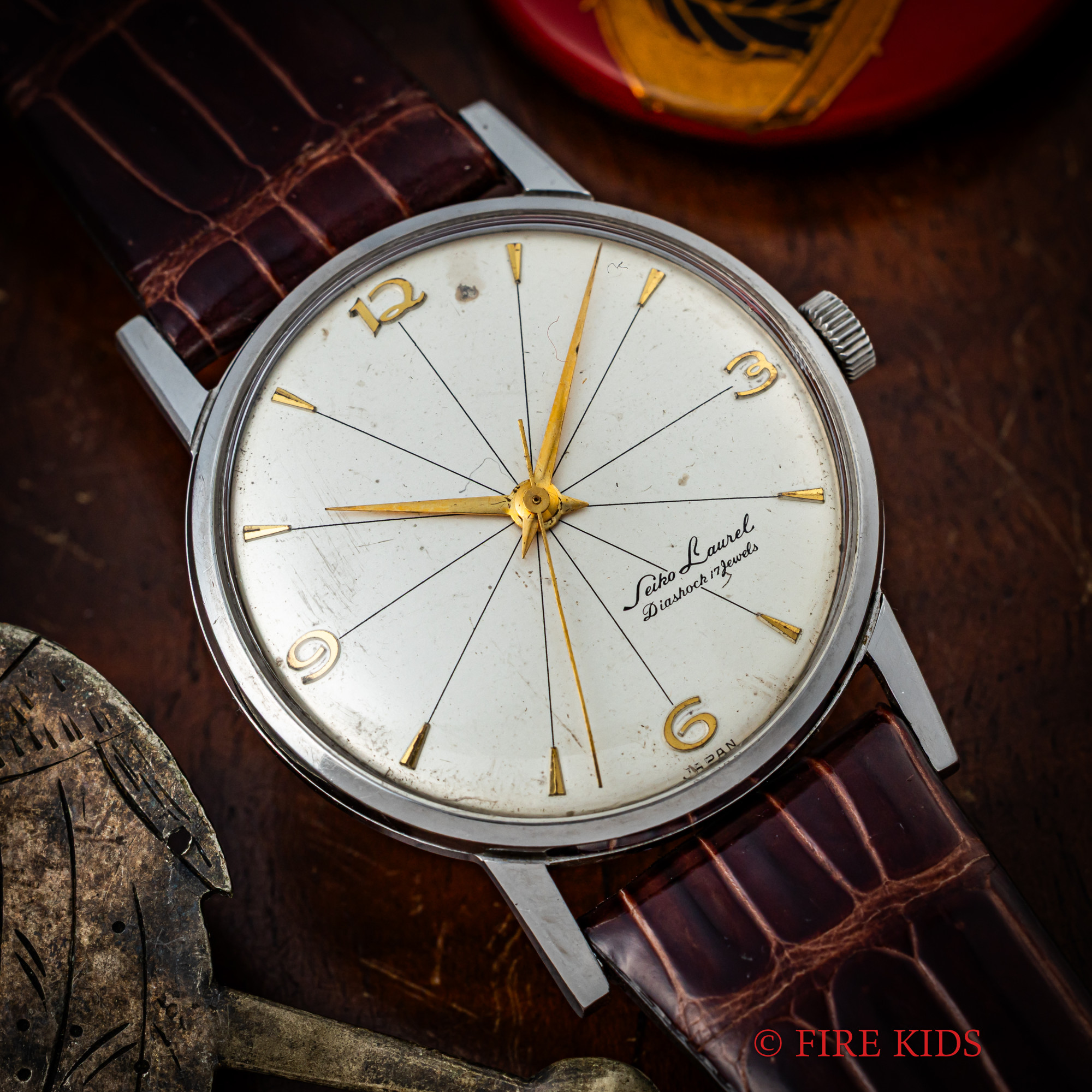 セイコー ローレル クロスライン 飛びアラビアインデックス 手巻き 1960年製