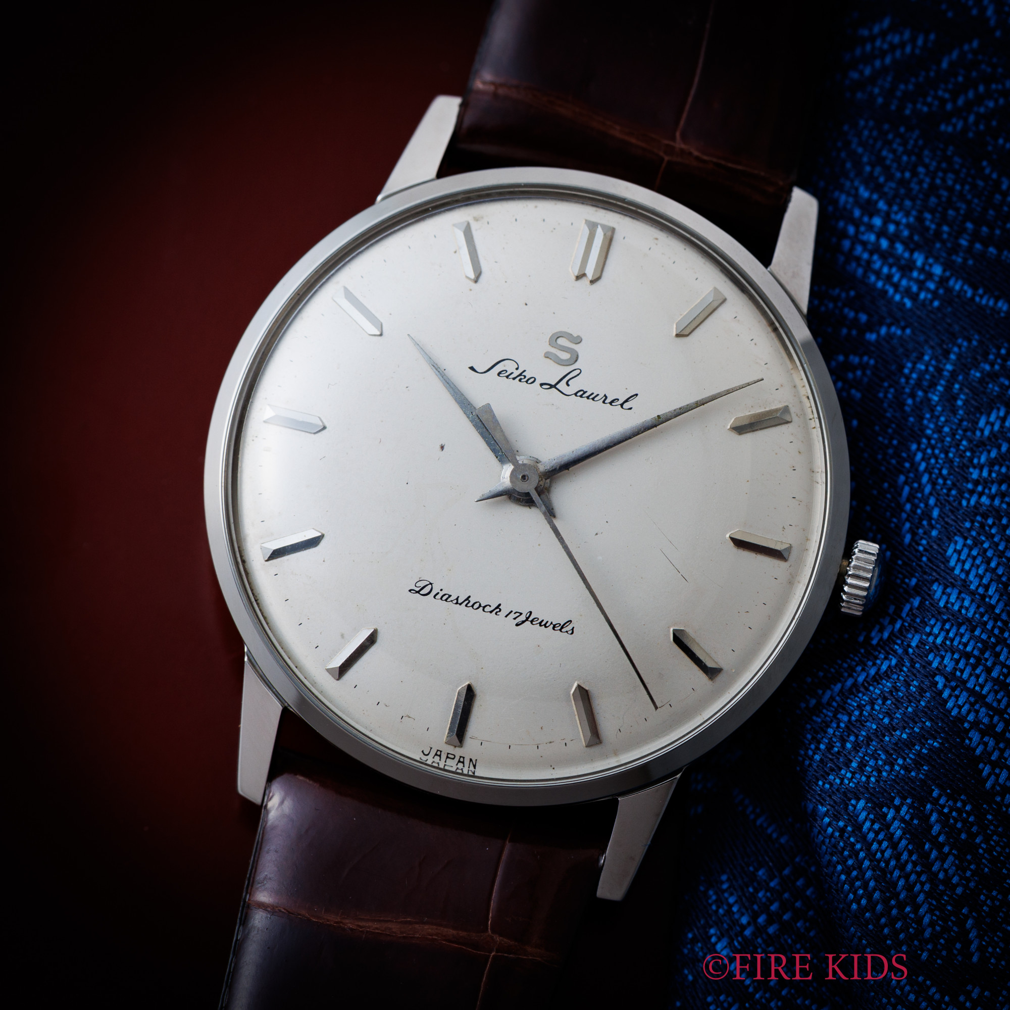 セイコー ローレル 蛇Sマーク 1962年製 手巻き ノンデイト