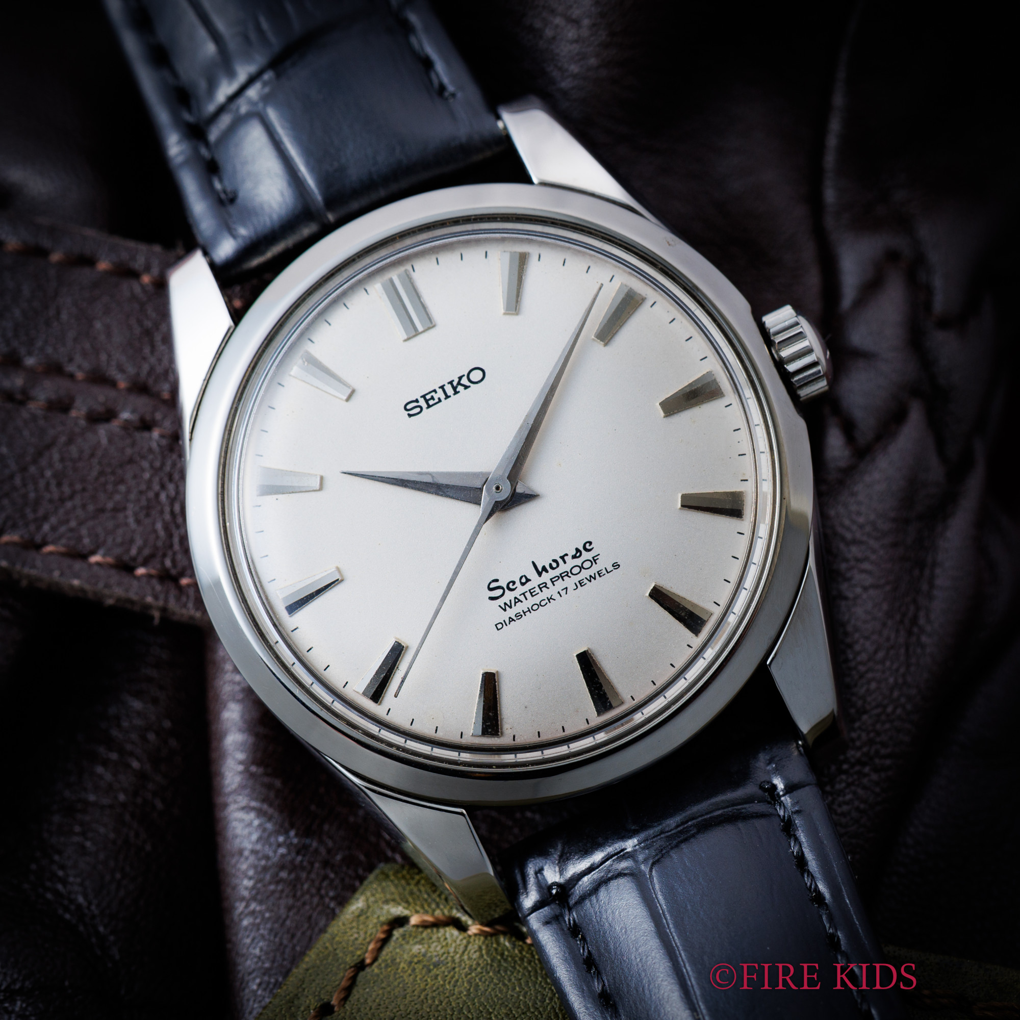 セイコー シーホース 手巻き 防水ケース ドーフィンハンド ホワイト 1964年製