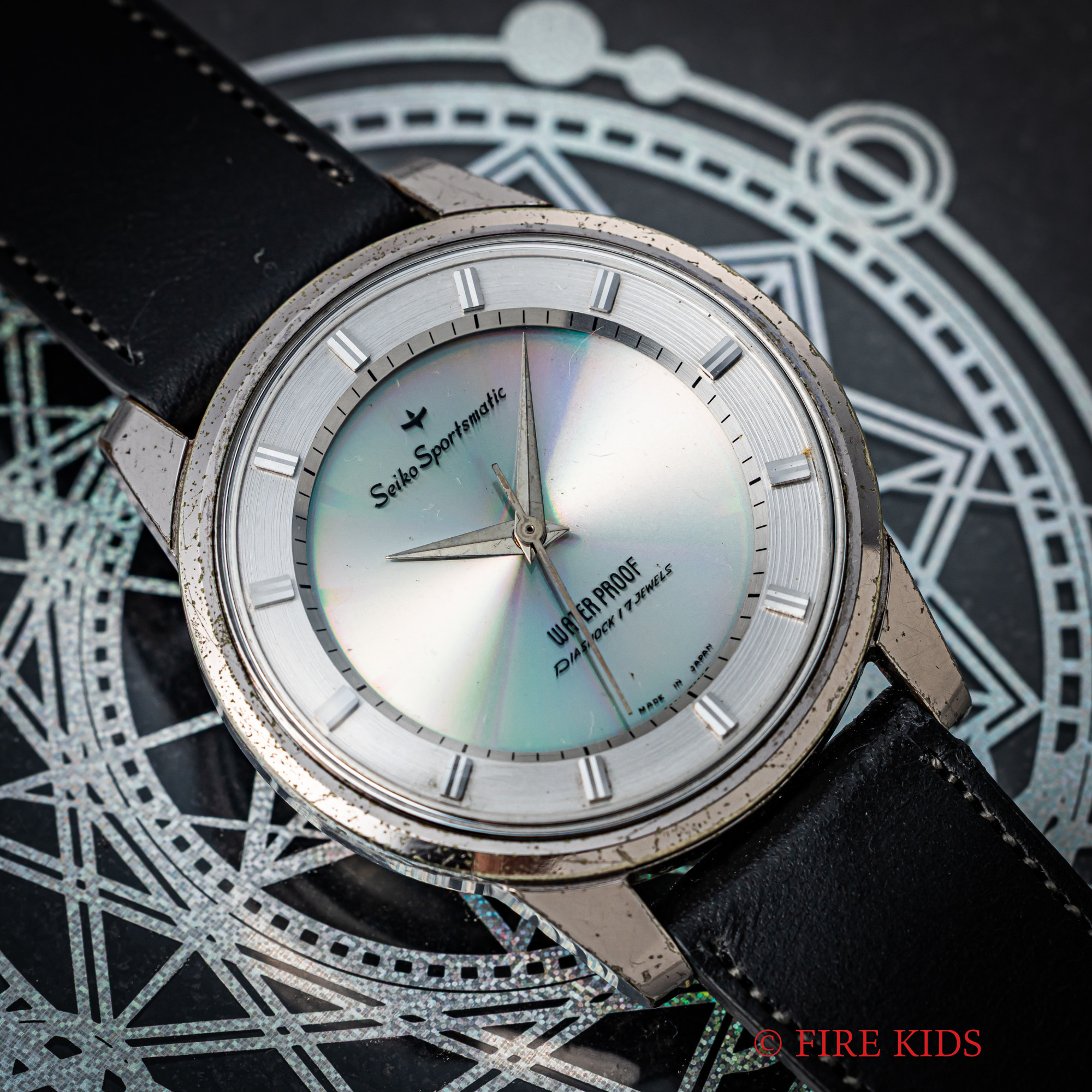 セイコー スポーツマチック  レインボーダイヤル 1964年製 自動巻き STPケース