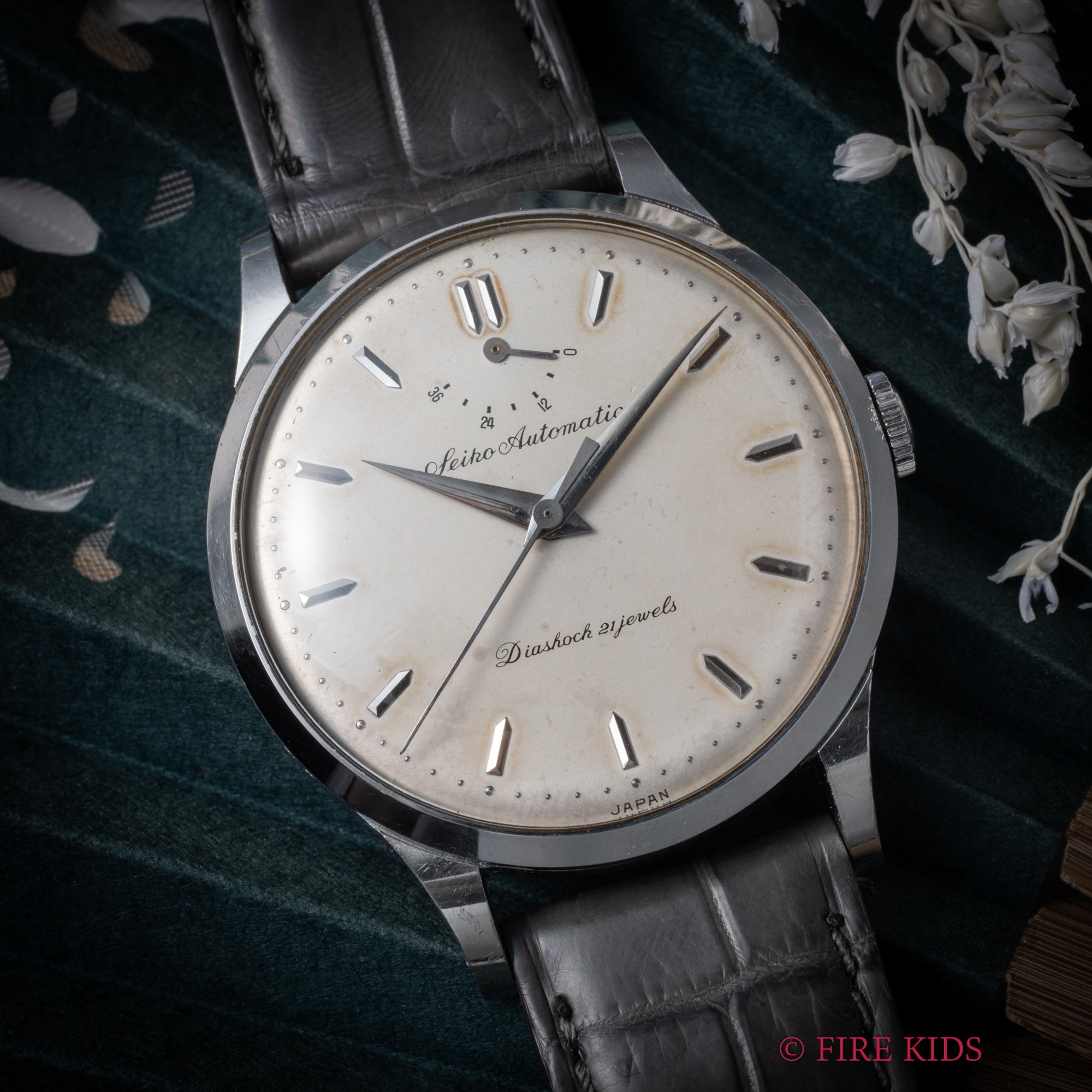 セイコー インジケーター 1959年製 自動巻き 砲弾インデックス パールドット