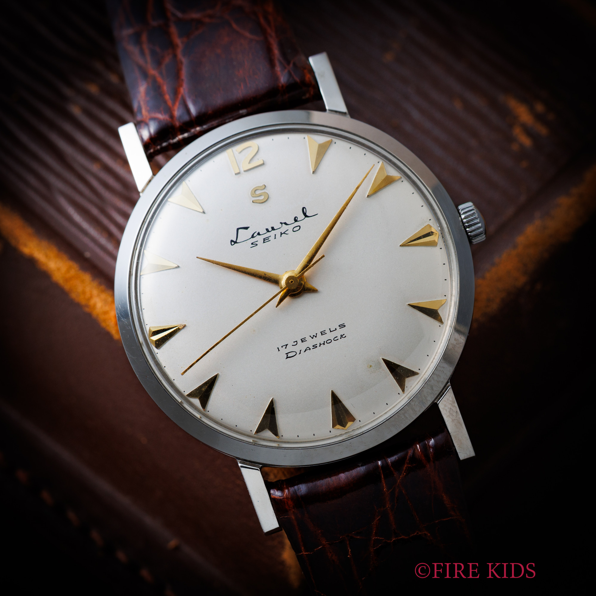 セイコー ローレル 1960年製 楔インデックス 筆記体ロゴ