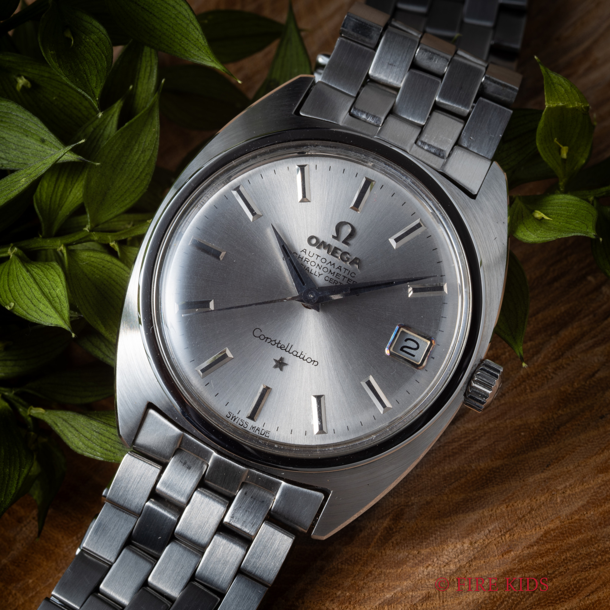 オメガ コンステレーション 1968年製 ジェンタデザイン前期型 ドーフィンハンド クロノメーター自動巻 Cal.564 純正ステンレスブレス