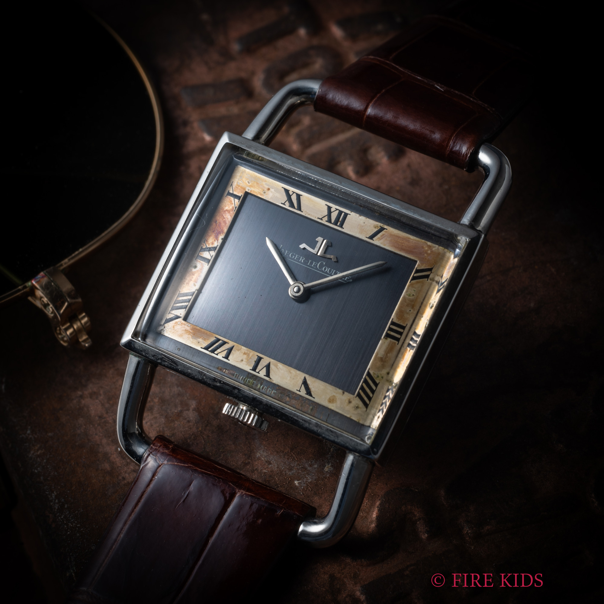 ジャガールクルト グランドエトリエ 1970年代製 手巻き Ref.9041 ドライバーズウォッチ 純正尾錠付き