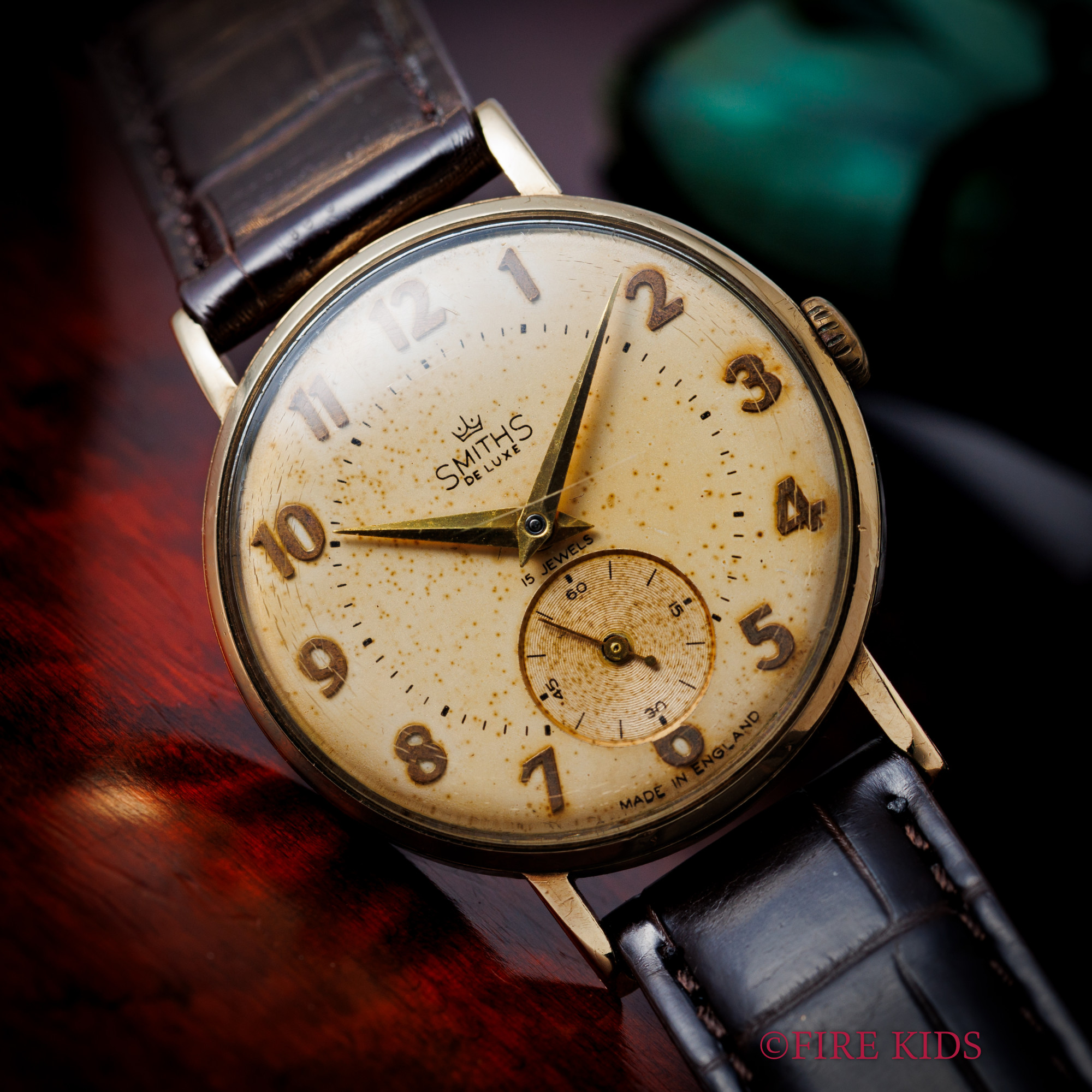 スミス デラックス 1960年代製 9金無垢 全アラビアダイヤル スモールセコンド