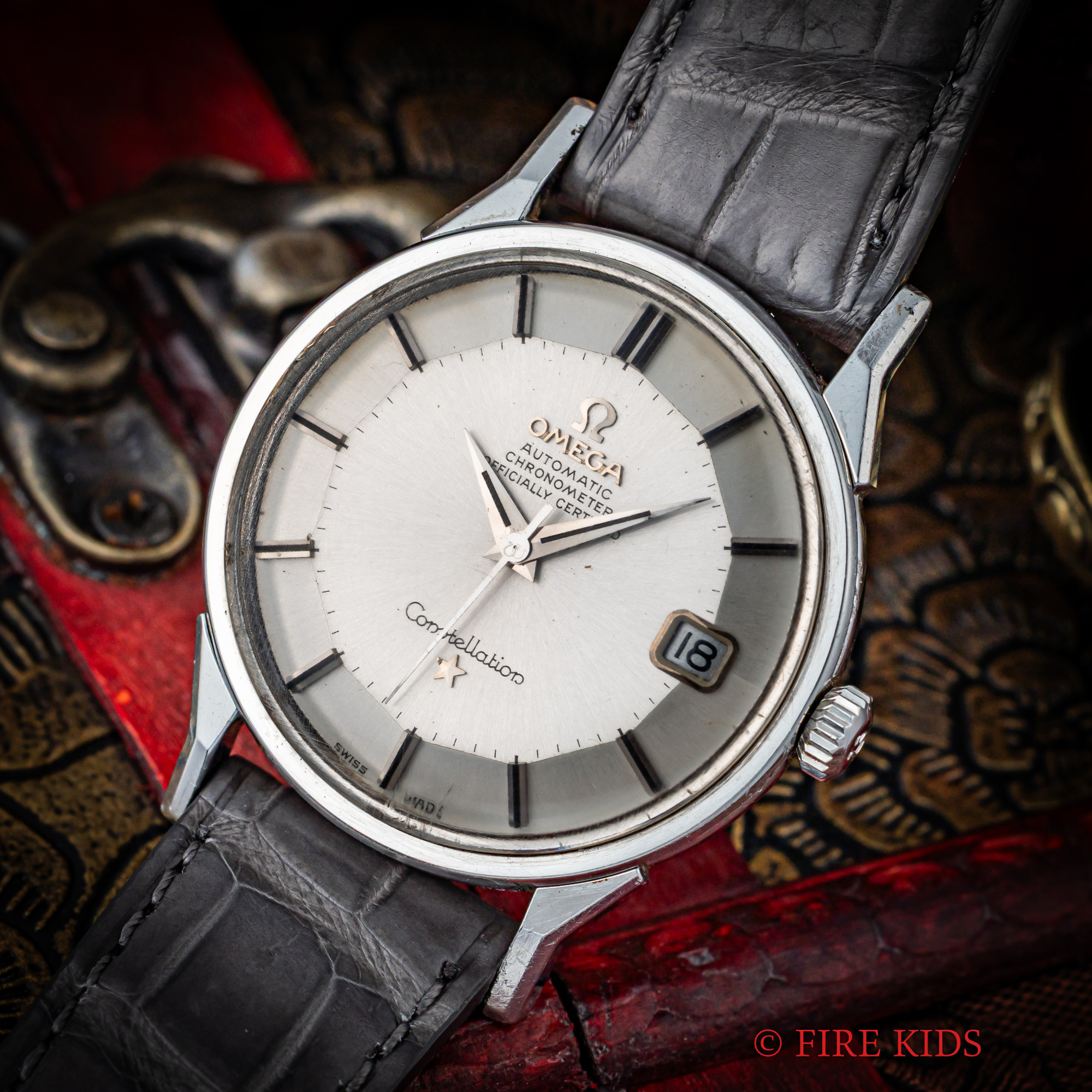 オメガ コンステレーション12角 1969年製 Ref.168.005 自動巻クロノメーター Cal.564 パイパンダイヤル