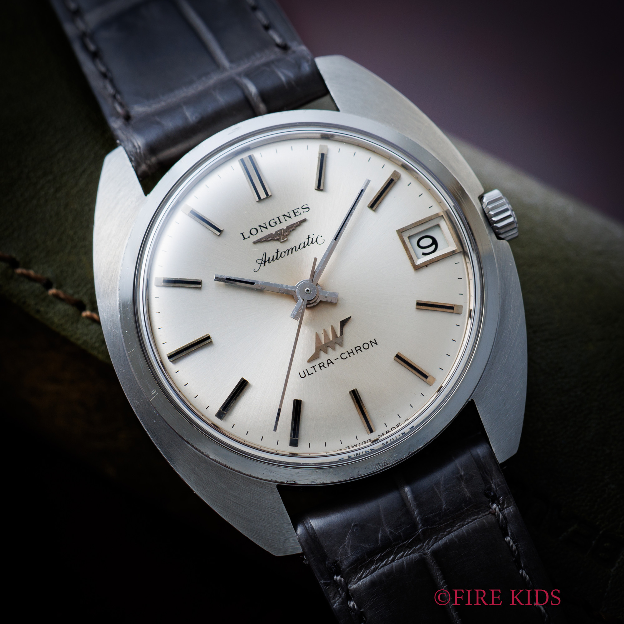 ロンジン ウルトラクロン シルバーダイヤル Cラインケース 10振動自動巻き