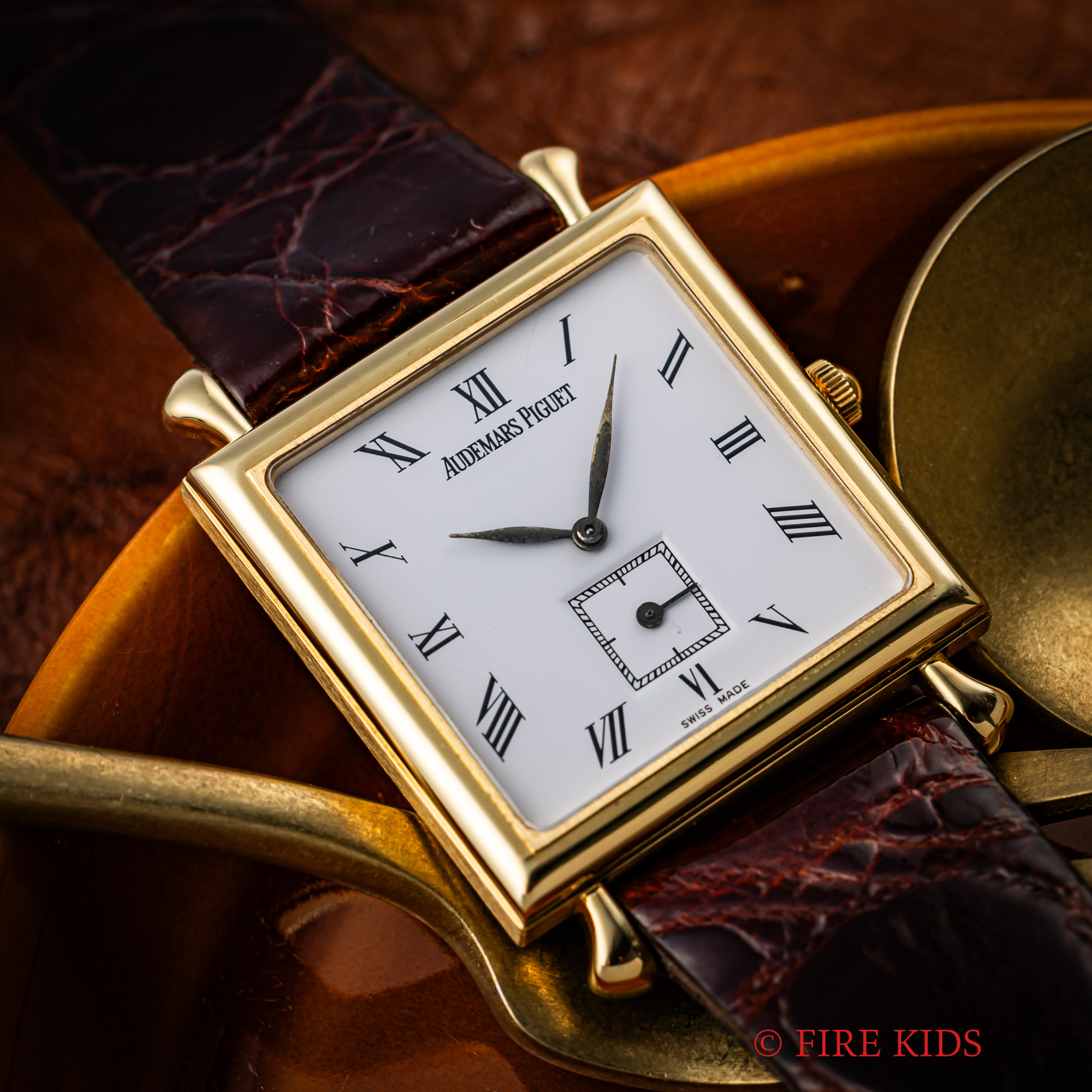 オーデマ・ピゲ カレ 18金無垢スクエアケース Ref.4876 スモールセコンド手巻 Cal.2085 純正金無垢尾錠