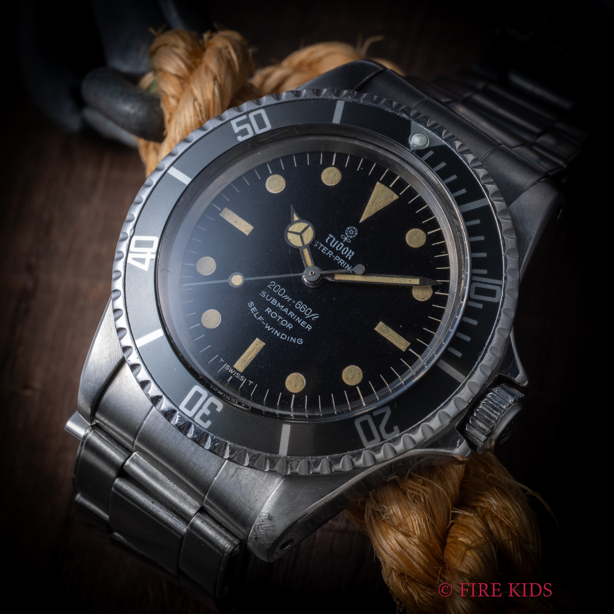 チューダー 薔薇サブマリーナー 1968年製 Ref.7016/0 自動巻 王冠リューズ リベットブレス付